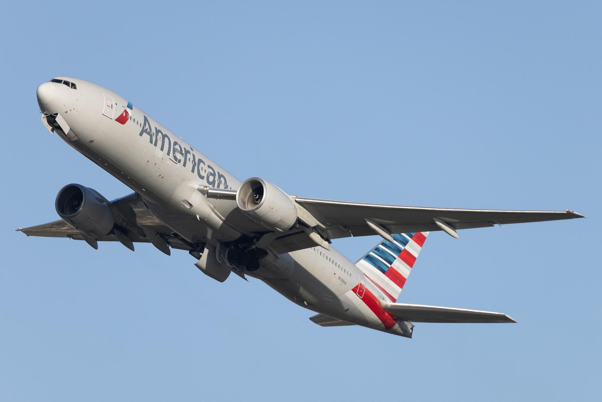 London Heathrow: American Airlines (AA / AAL) | Boeing 777-223(ER) B772 | N768AA | MSN 33540