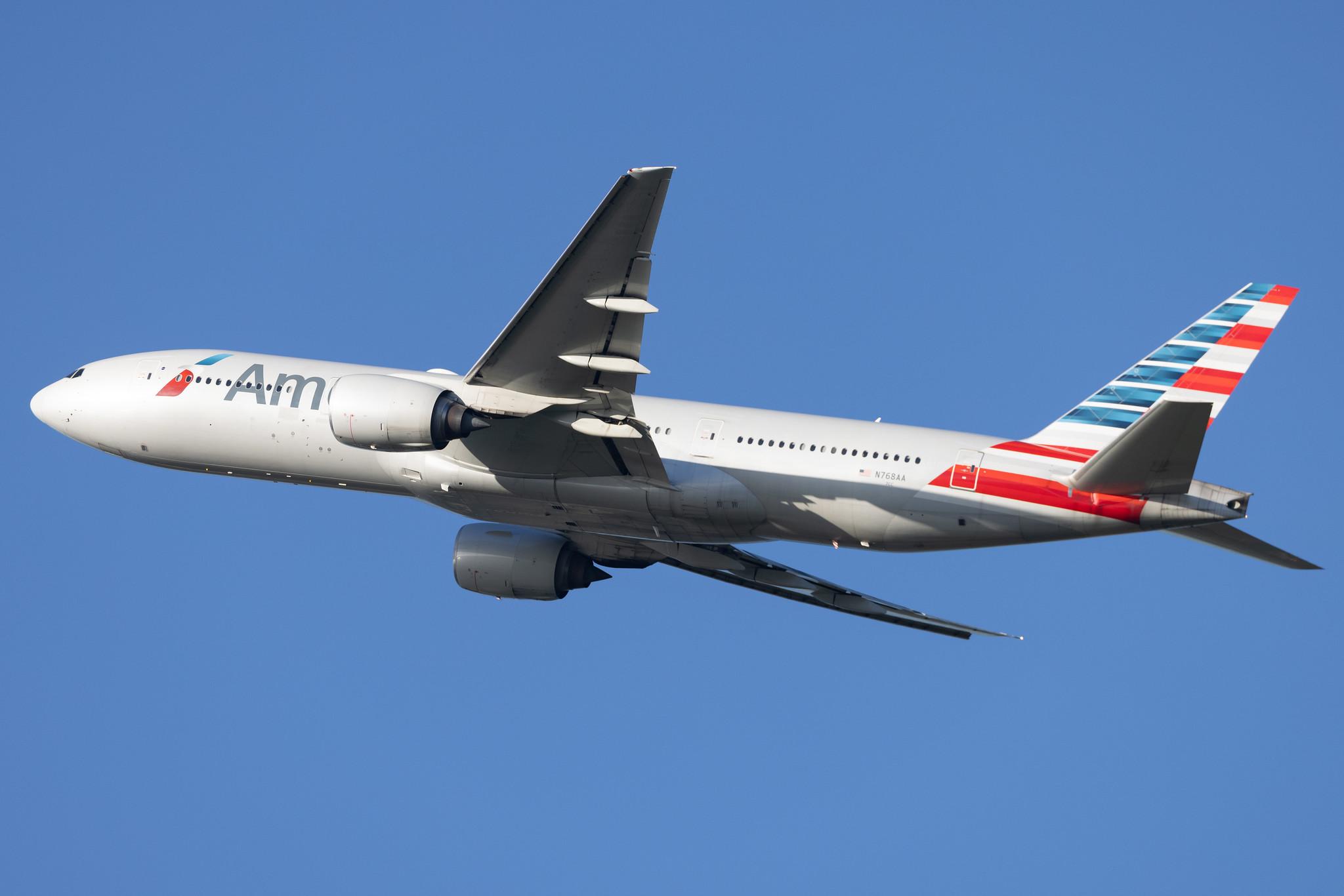 London Heathrow: American Airlines (AA / AAL) | Boeing 777-223(ER) B772 | N768AA | MSN 33540