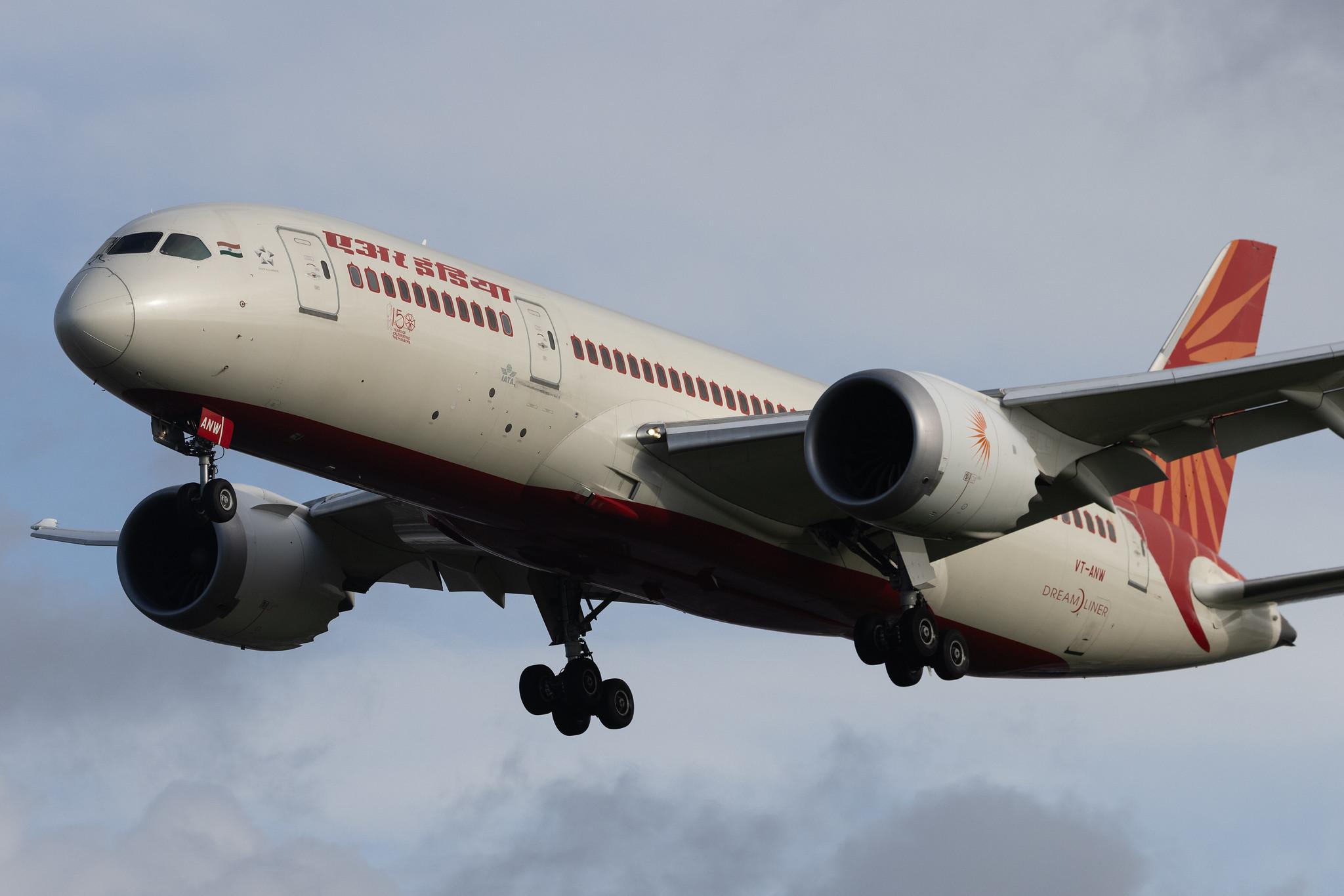 London Heathrow: Air India (AI / AIC) | Boeing 787-8 Dreamliner B788 | VT-ANW | MSN 36294