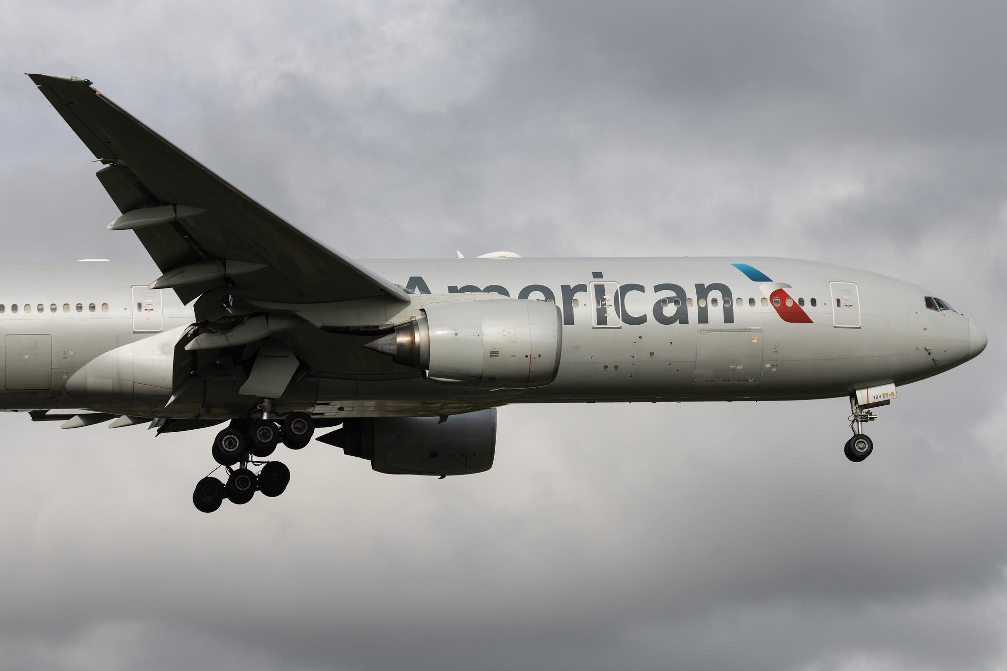 London Heathrow: American Airlines (AA / AAL) | Boeing 777-223(ER) B772 | N760AN | MSN 31477