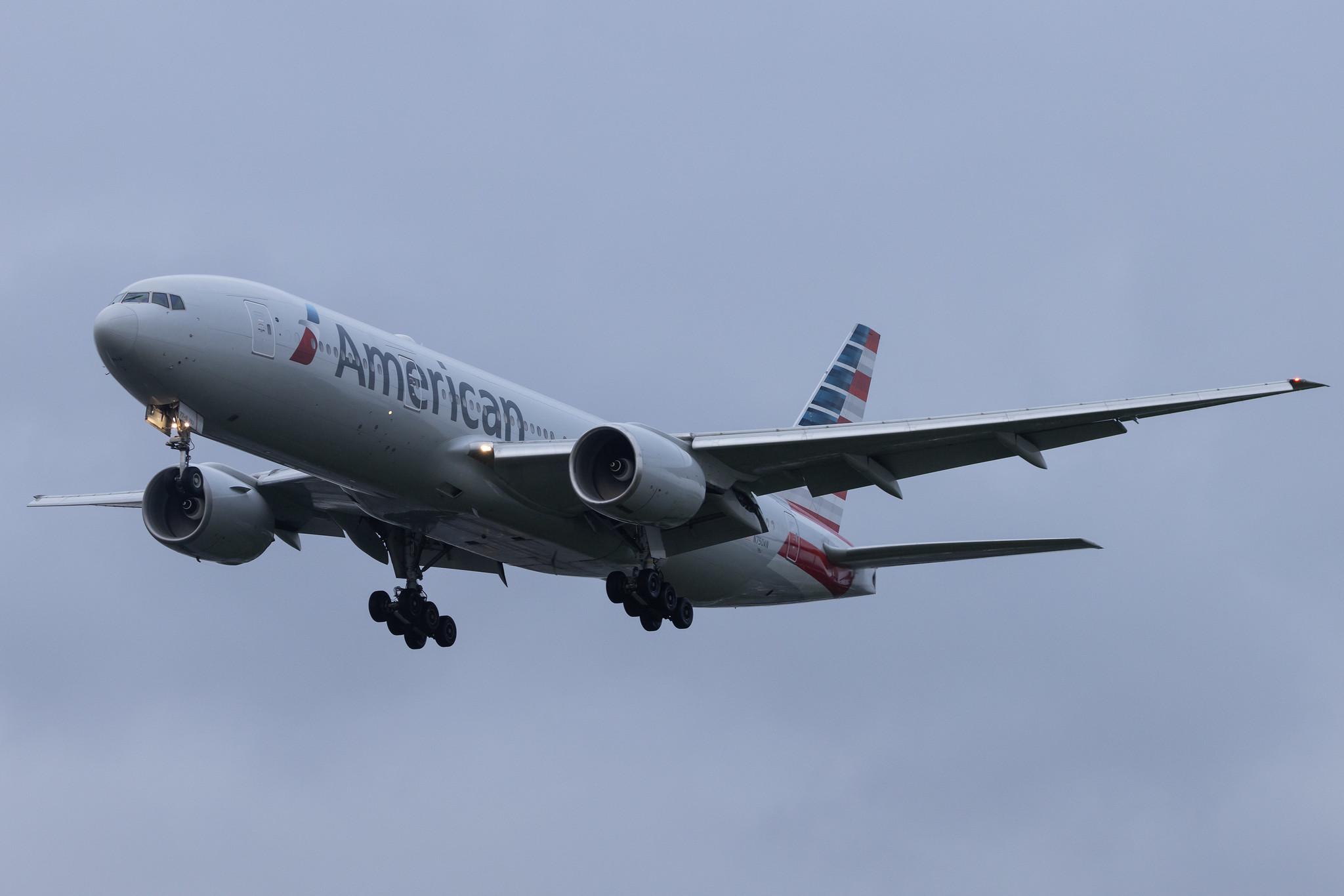London Heathrow: American Airlines (AA / AAL) | Boeing 777-223(ER) B772 | N750AN | MSN 30259