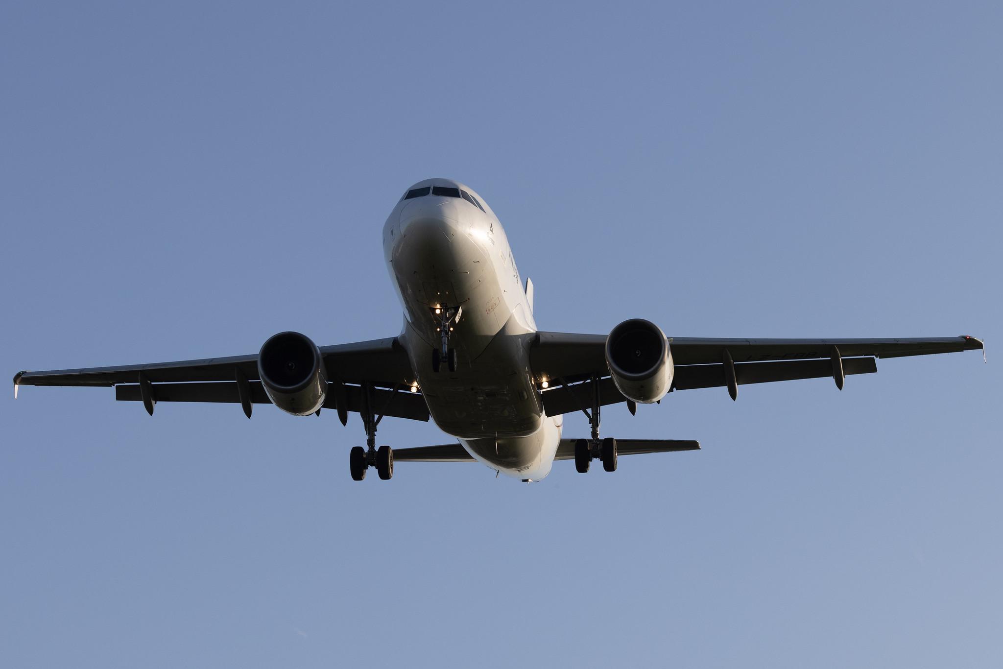 London Heathrow: Bulgaria Air (FB / LZB) | Airbus A319-112 A319 | LZ-FBB | MSN 3309