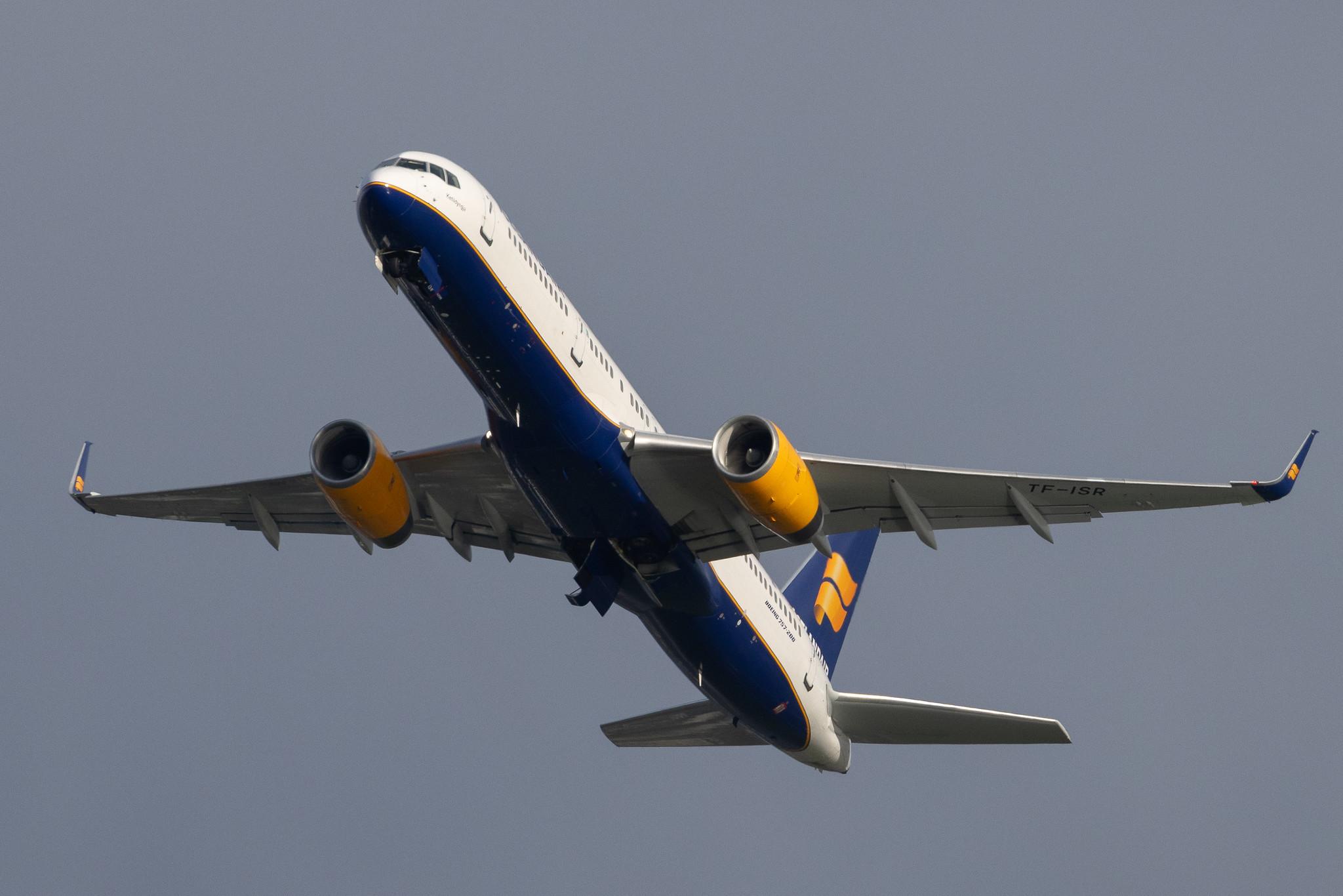 London Heathrow: Icelandair (FI / ICE) | Boeing 757-256 B752 | TF-ISR | MSN 26248
