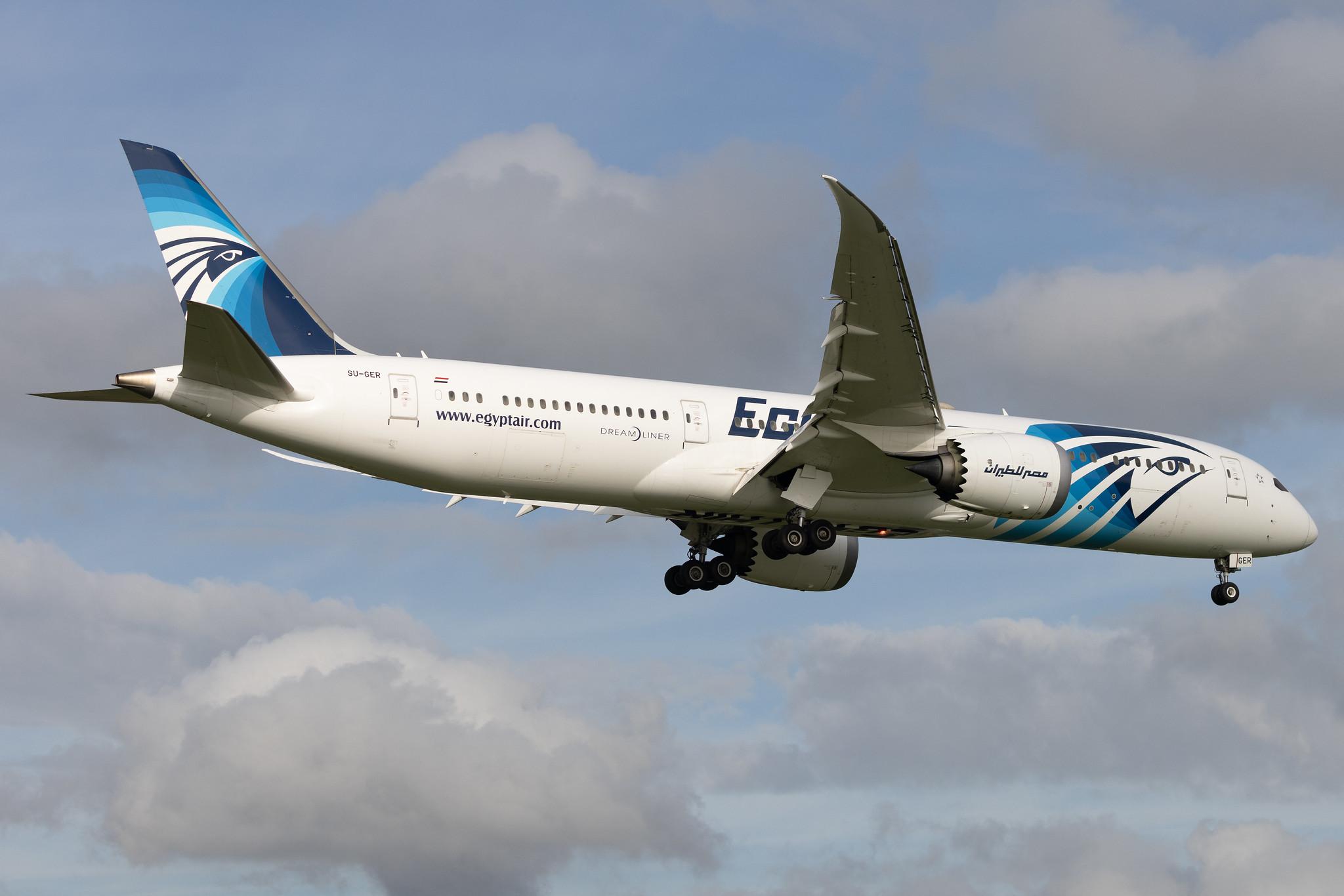 London Heathrow: EgyptAir (MS / MSR) | Boeing 787-9 Dreamliner B789 | SU-GER | MSN 38798