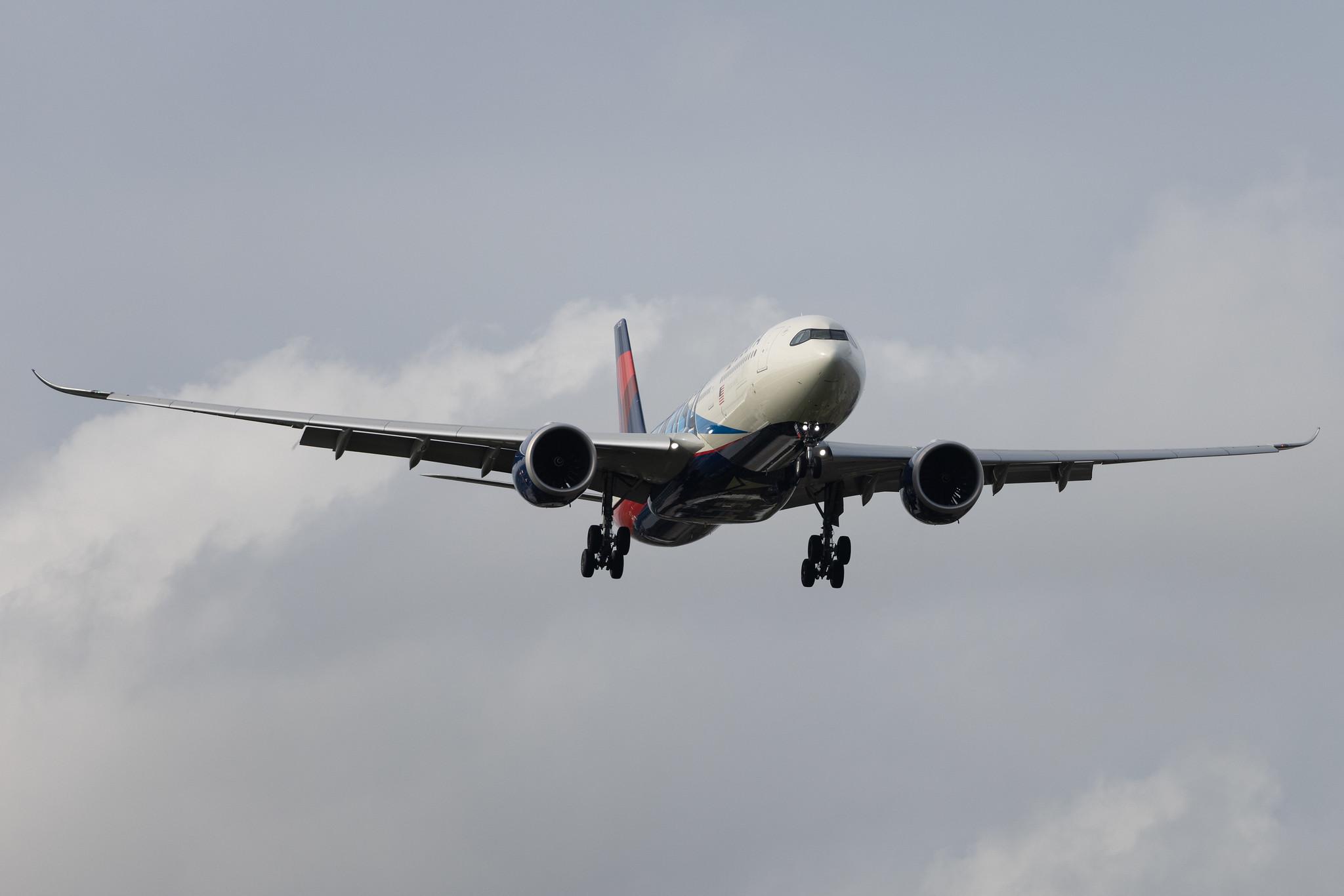 London Heathrow: Delta Air Lines (DL / DAL) | Livery: Team USA Livery | Airbus A330-941 A339 | N411DX | MSN 1991
