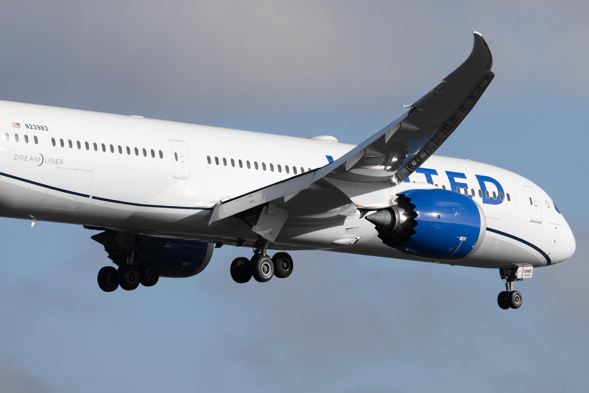 London Heathrow: United Airlines (UA / UAL) | Boeing 787-9 Dreamliner B789 | N23983 | MSN 66140