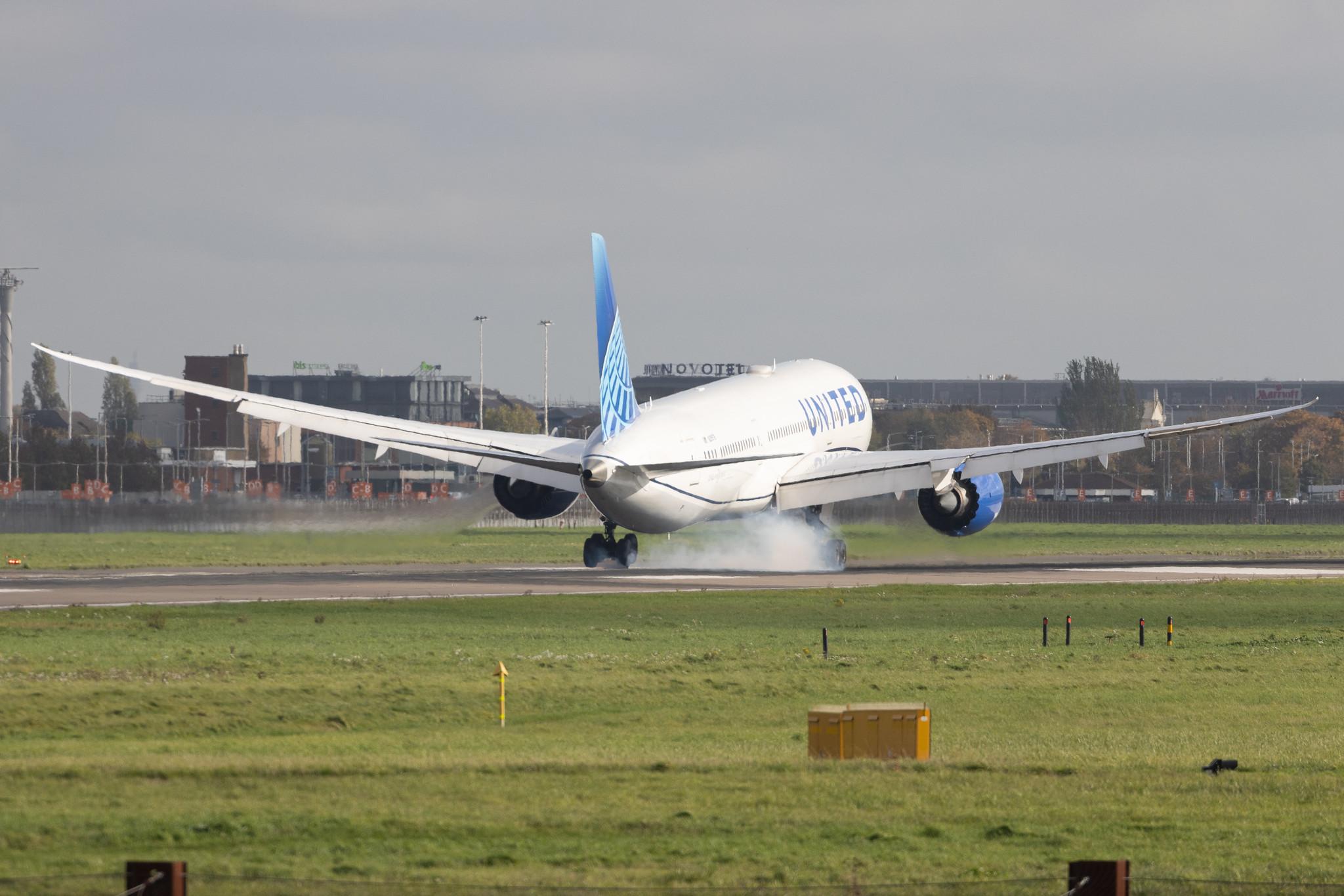 London Heathrow: United Airlines (UA / UAL) | Boeing 787-9 Dreamliner B789 | N29978 | MSN 66137