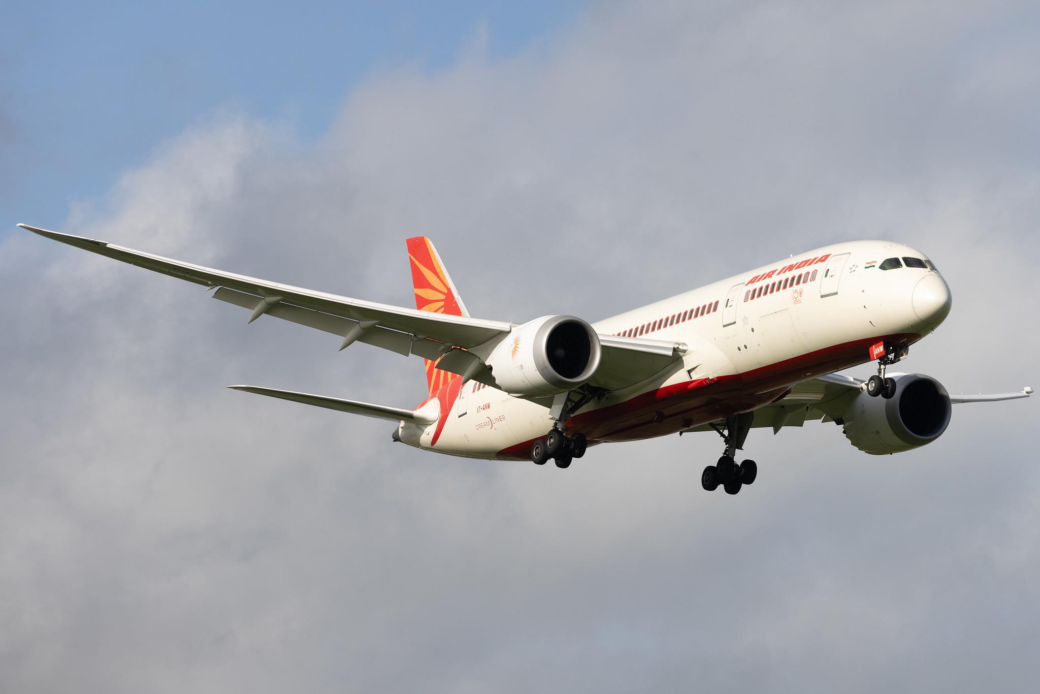 London Heathrow: Air India (AI / AIC) | Boeing 787-8 Dreamliner B788 | VT-ANW | MSN 36294