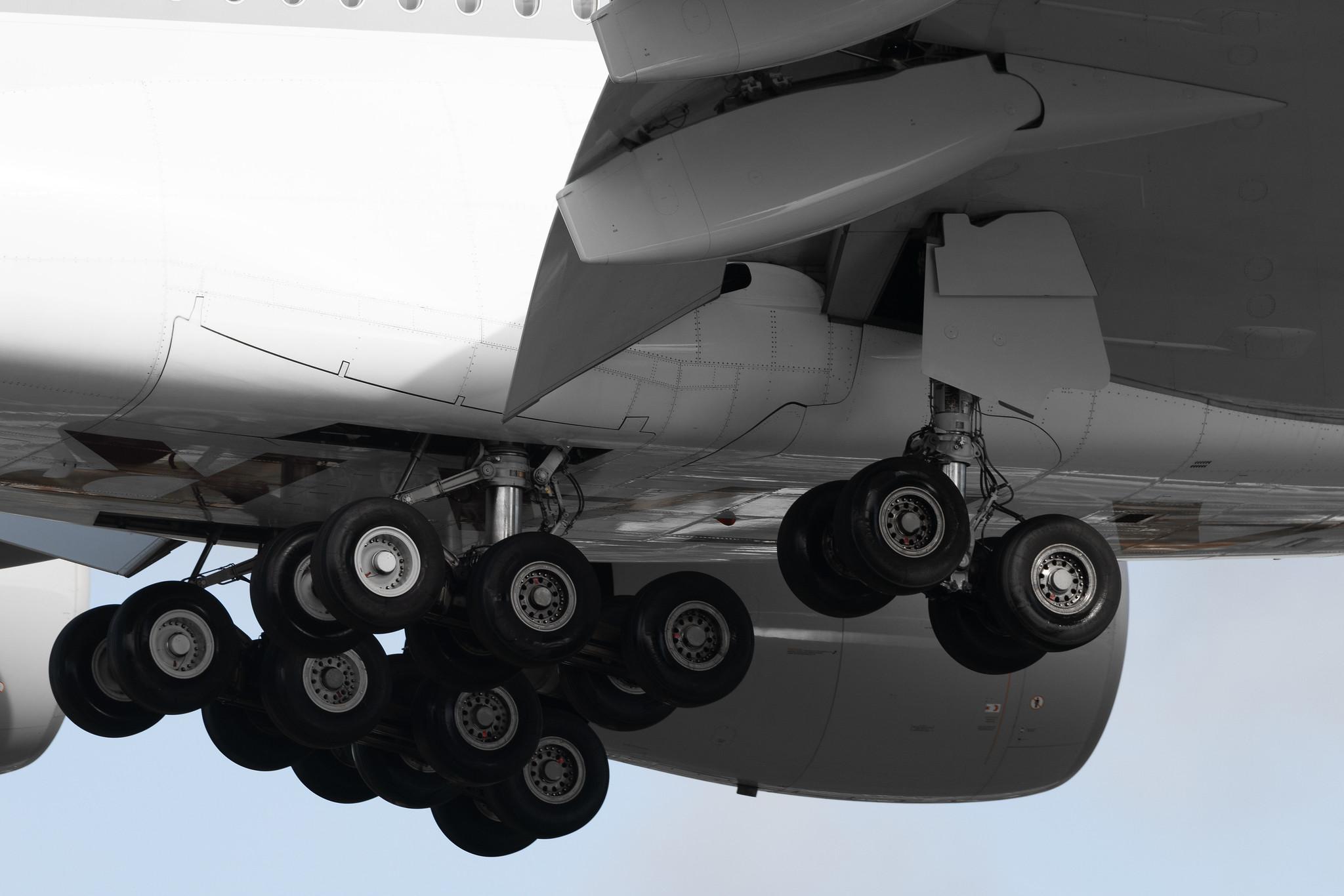 London Heathrow: Qatar Airways (QR / QTR) | Airbus A380-861 A388 | A7-APF | MSN 189