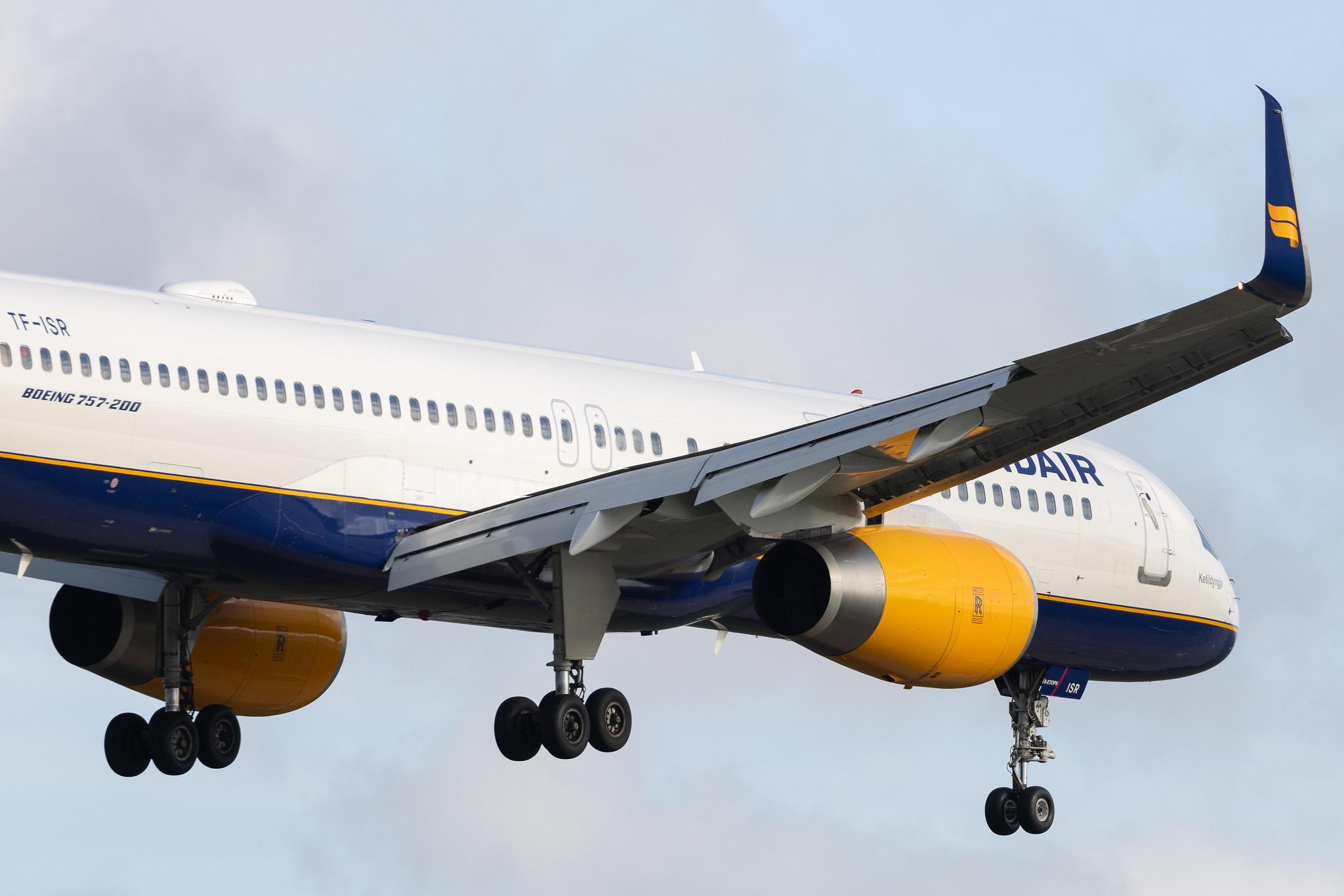 London Heathrow: Icelandair (FI / ICE) | Boeing 757-256 B752 | TF-ISR | MSN 26248