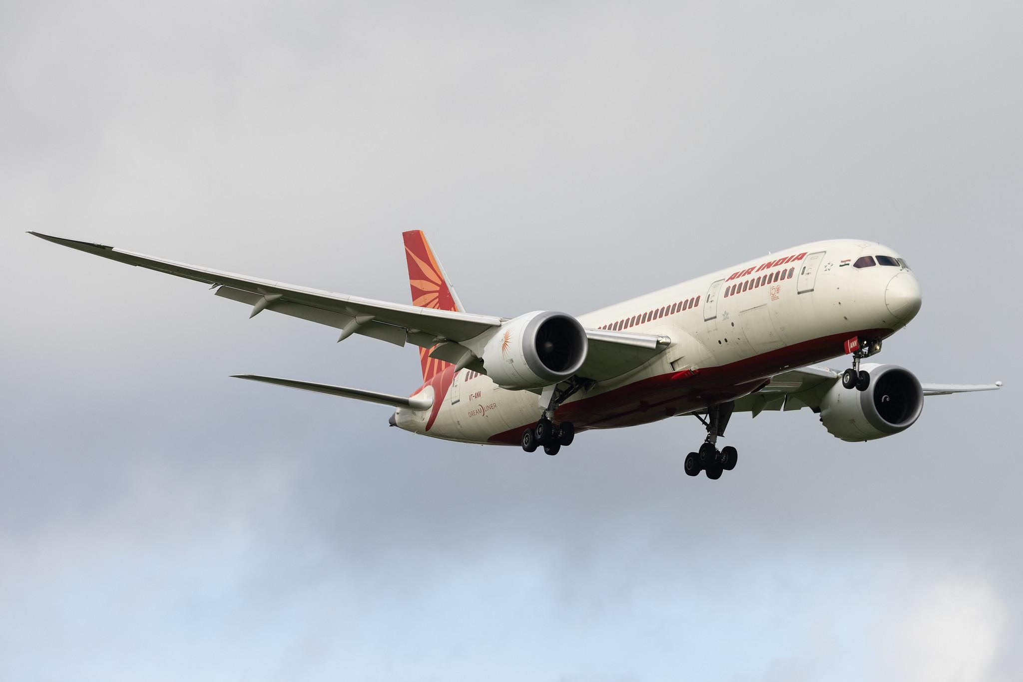 London Heathrow: Air India (AI / AIC) | Boeing 787-8 Dreamliner B788 | VT-ANV | MSN 36293