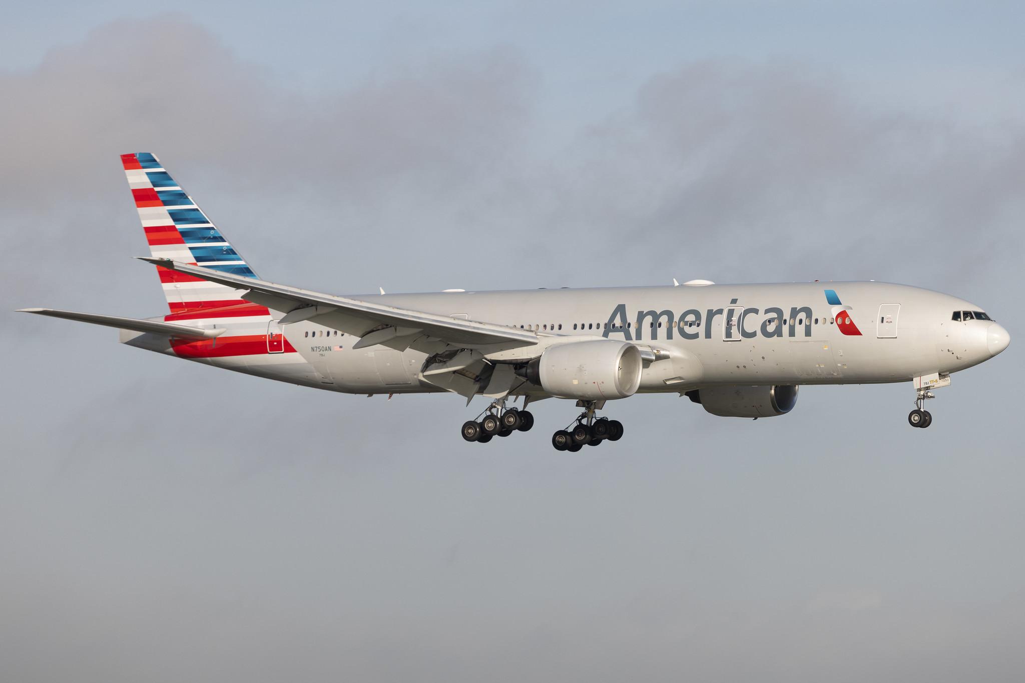 London Heathrow: American Airlines (AA / AAL) | Boeing 777-223(ER) B772 | N750AN | MSN 30259