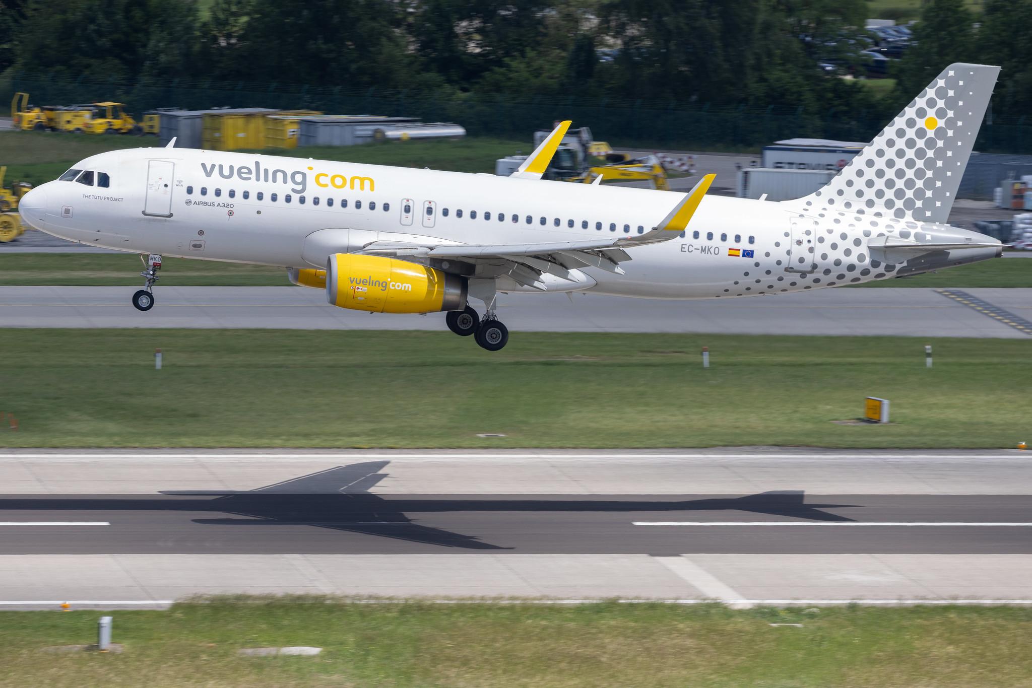 Flughafen Zürich: Vueling (VY / VLG) | Airbus A320-232 A320 | EC-MKO | MSN 7028