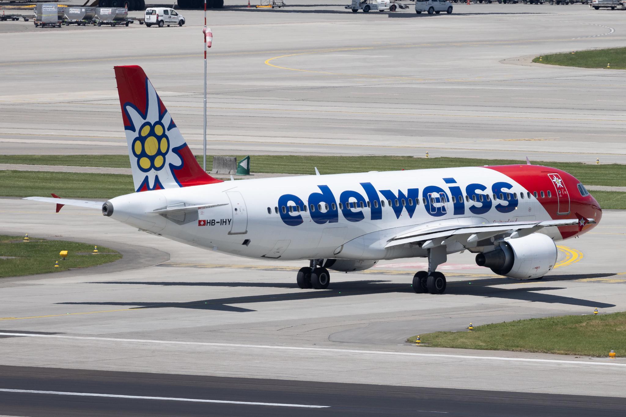 Flughafen Zürich: Edelweiss Air (WK / EDW) | Airbus A320-214 A320 | HB-IHY | MSN 0947