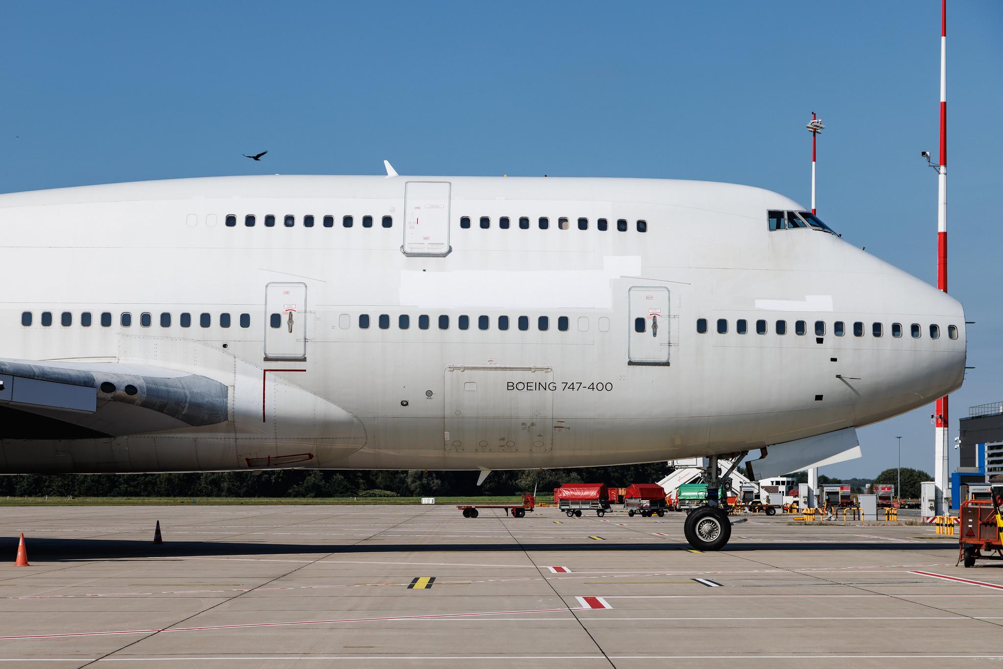 Hamburg Airport: JetOneX | Boeing 747-41R B744 | VQ-BZV | MSN 29406
