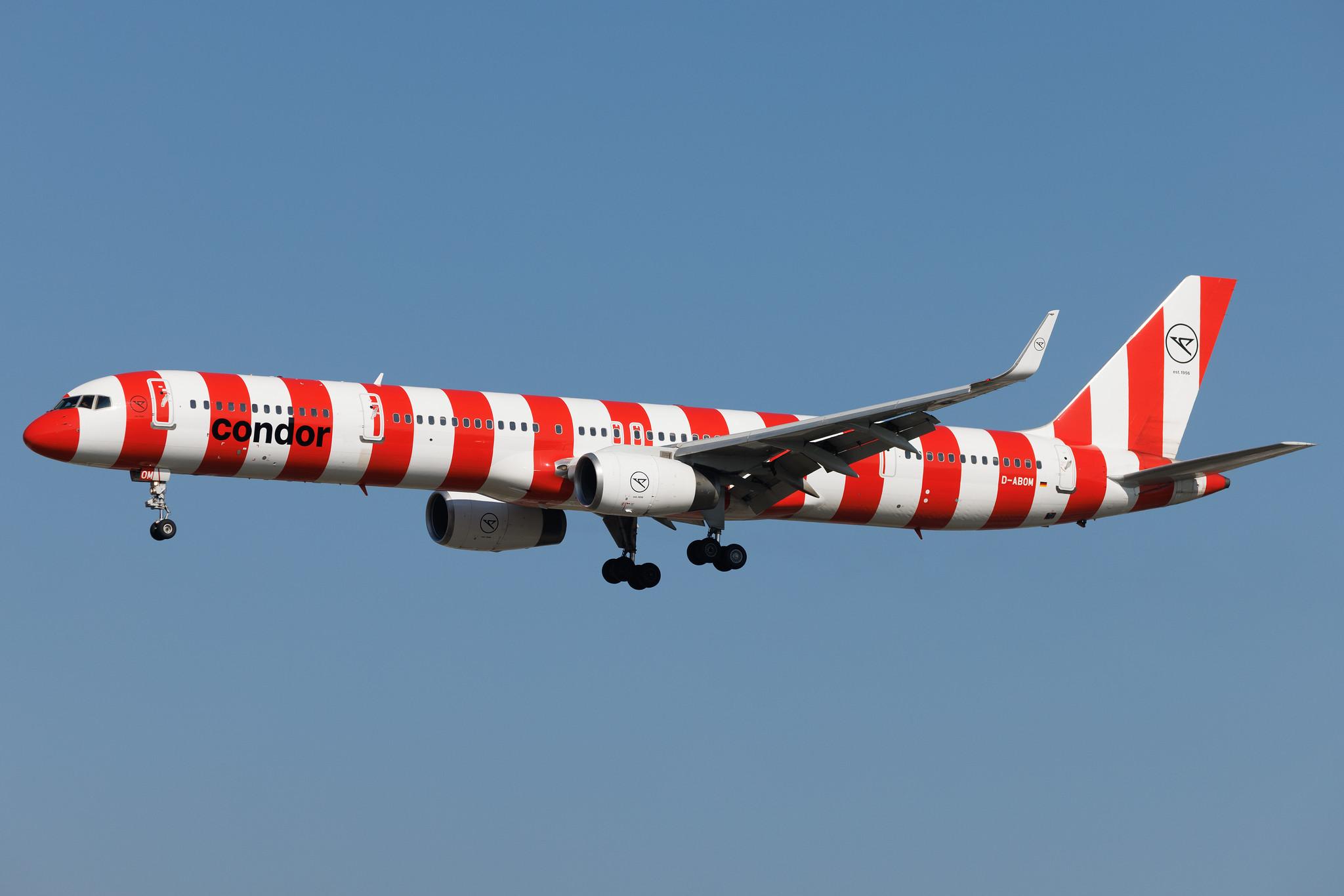 Frankfurt Airport: Condor (DE / CFG) | Boeing 757-330 B753 | D-ABOM | MSN 29022