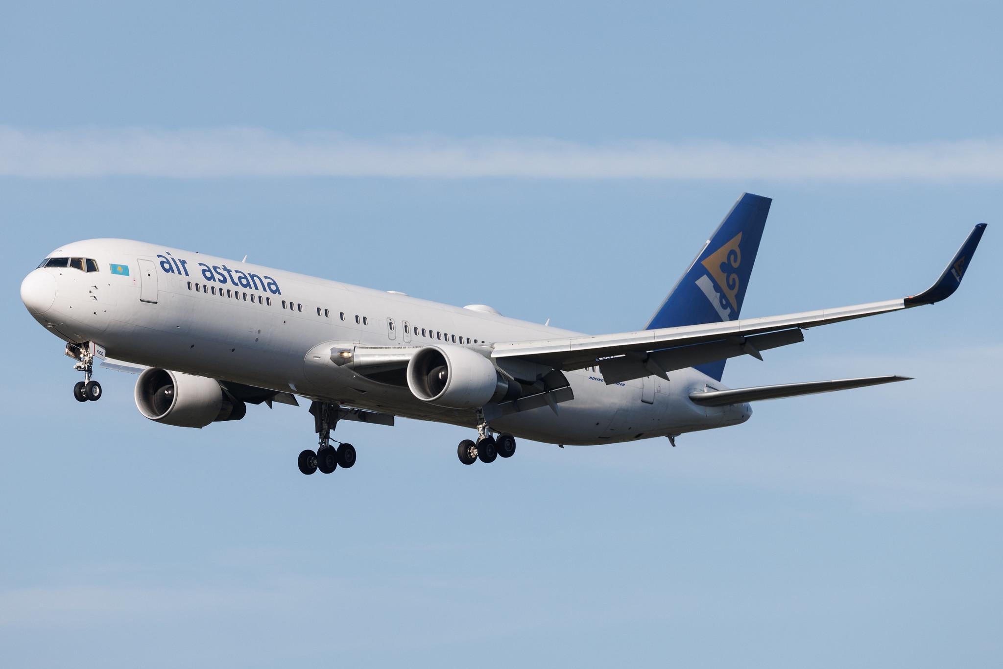 Frankfurt Airport: Air Astana (KC / KZR) | Boeing 767-3KY(ER) B763 | EI-KEB | MSN 42221