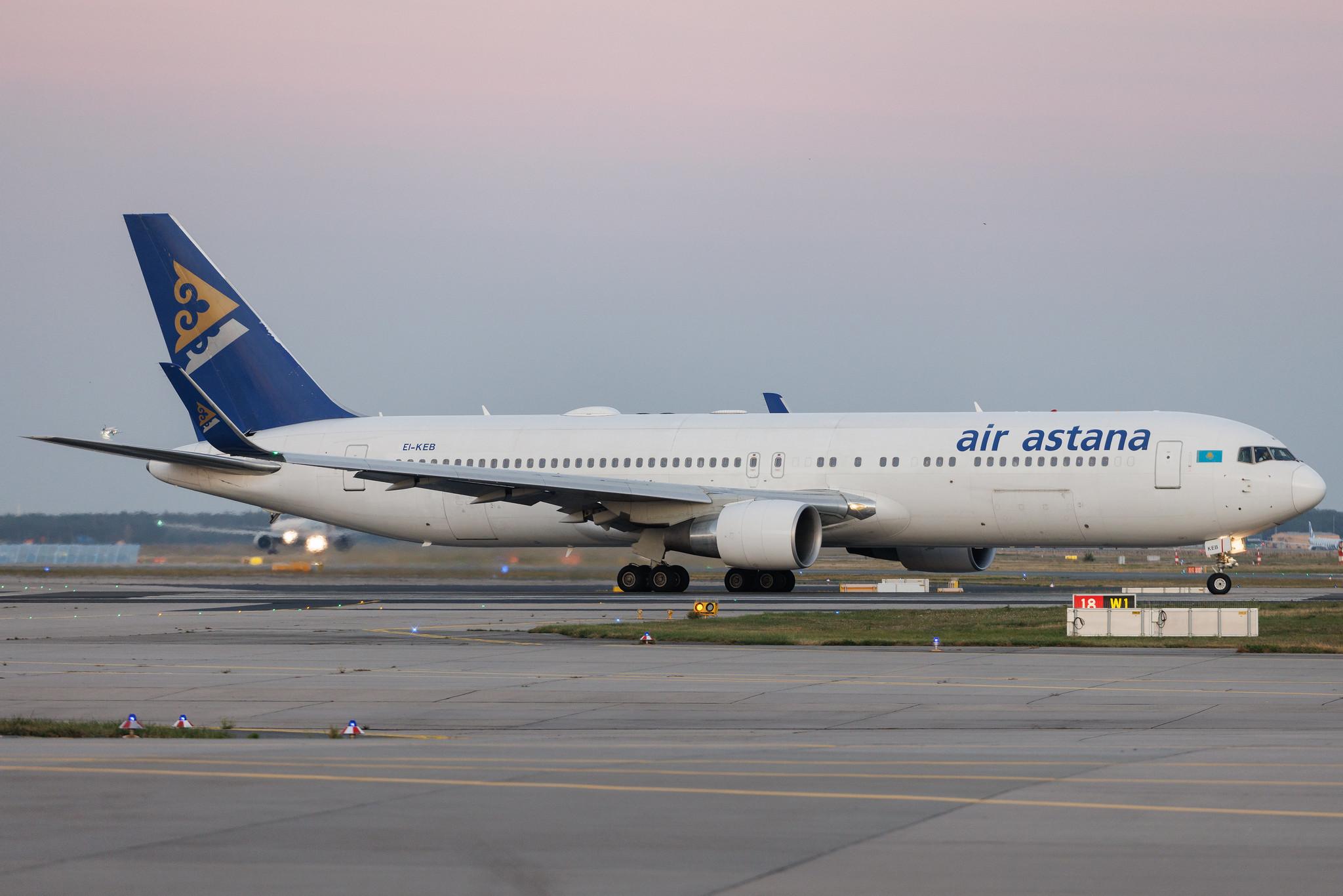 Frankfurt Airport: Air Astana (KC / KZR) | Boeing 767-3KY(ER) B763 | EI-KEB | MSN 42221