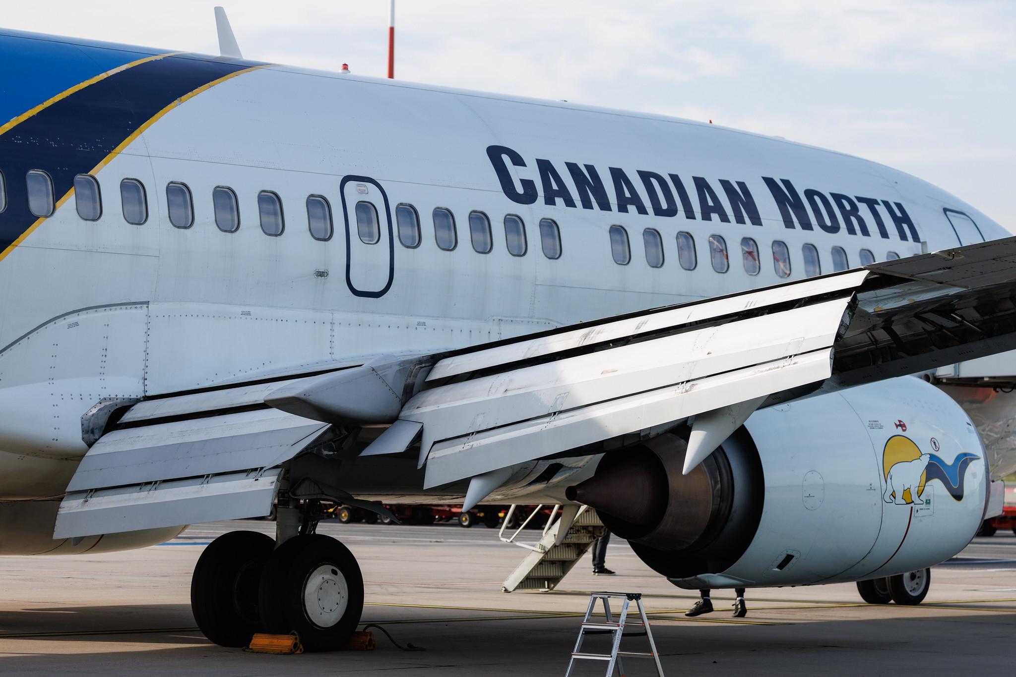 Hamburg Airport: Canadian North (5T / AKT) | Boeing 737-36Q B733 | D-ANAC | MSN 28760