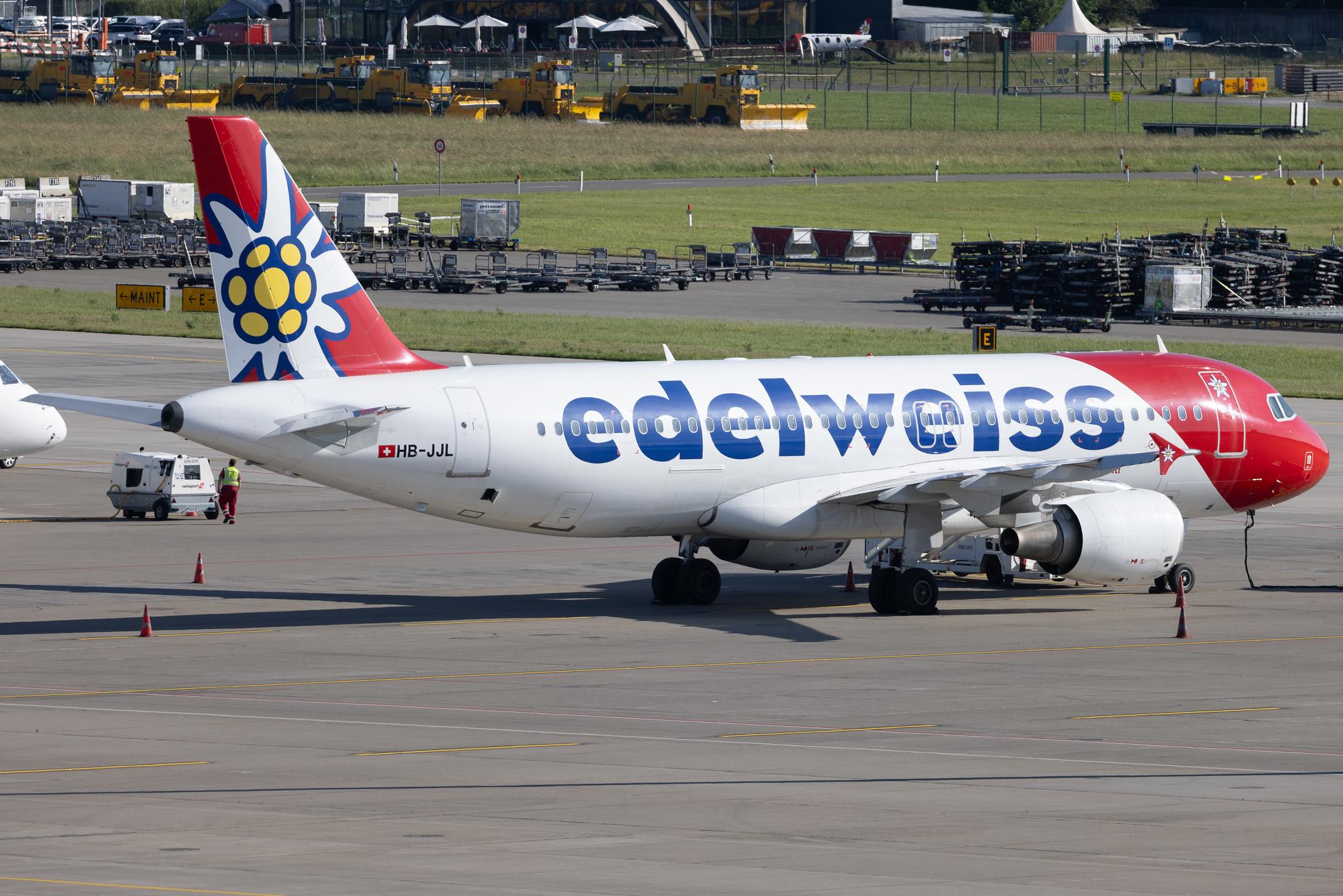 Flughafen Zürich: Edelweiss Air (WK / EDW) | Airbus A320-214 A320 | HB-JJL | MSN 2606