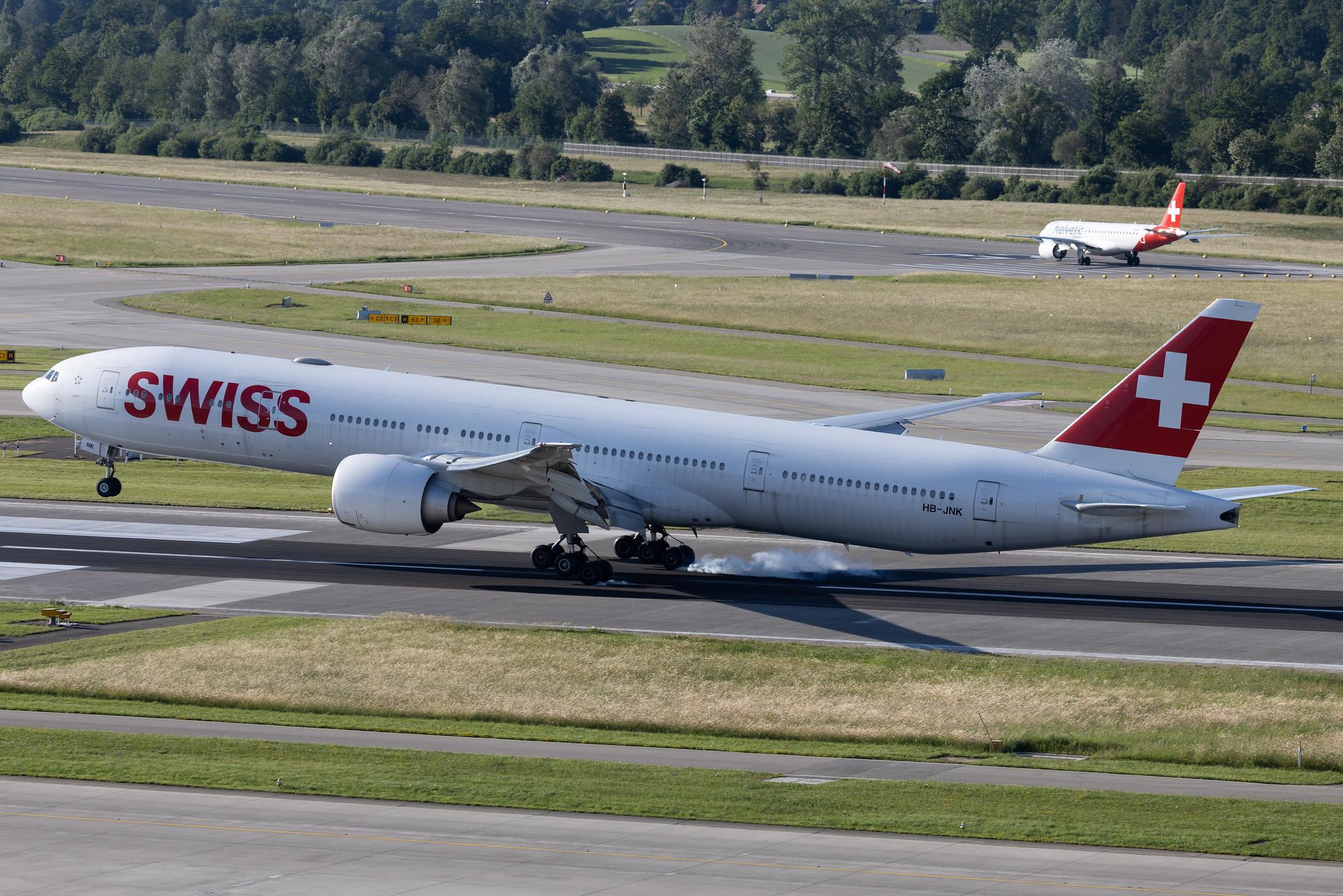 Flughafen Zürich: Swiss (LX / SWR) | Boeing 777-300(ER) B77W | HB-JNK | MSN 66091