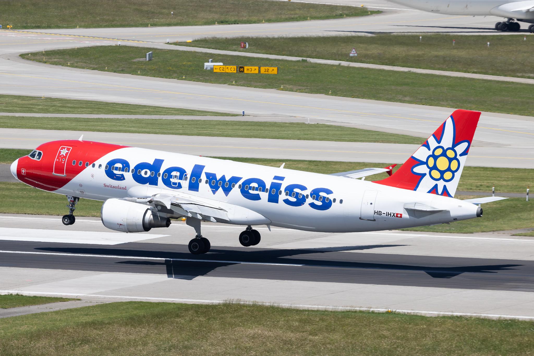 Flughafen Zürich: Edelweiss Air (WK / EDW) | Airbus A320-214 A320 | HB-IHX | MSN 0942