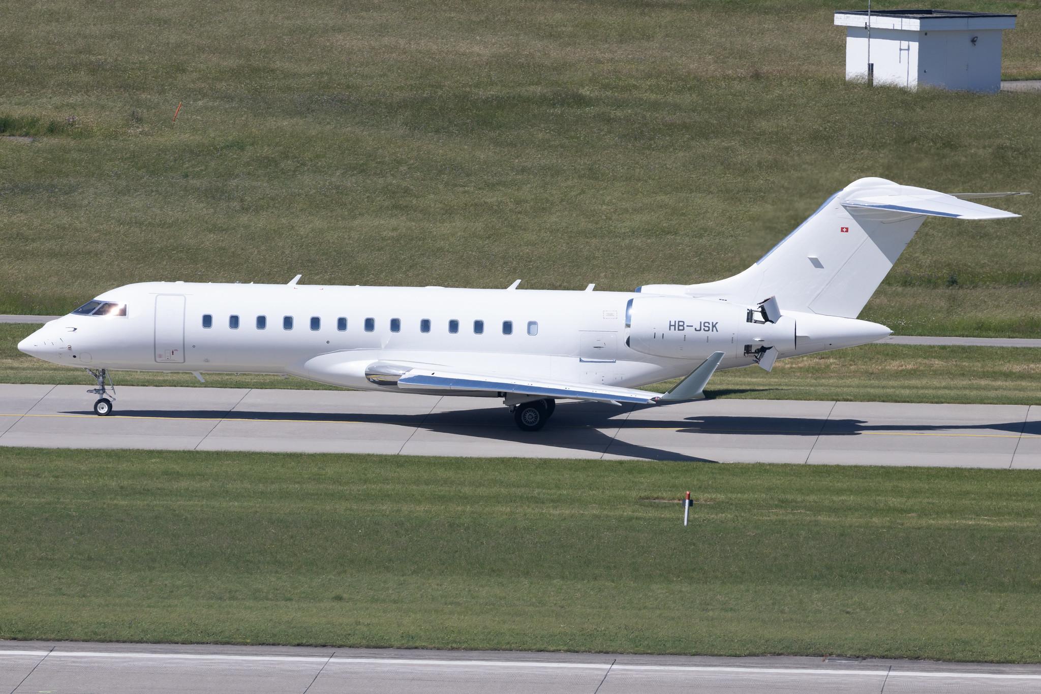 Flughafen Zürich: Jet Aviation Business Jets (PP / PJS) |  Bombardier Global 6000 GLEX | HB-JSK | MSN 9805