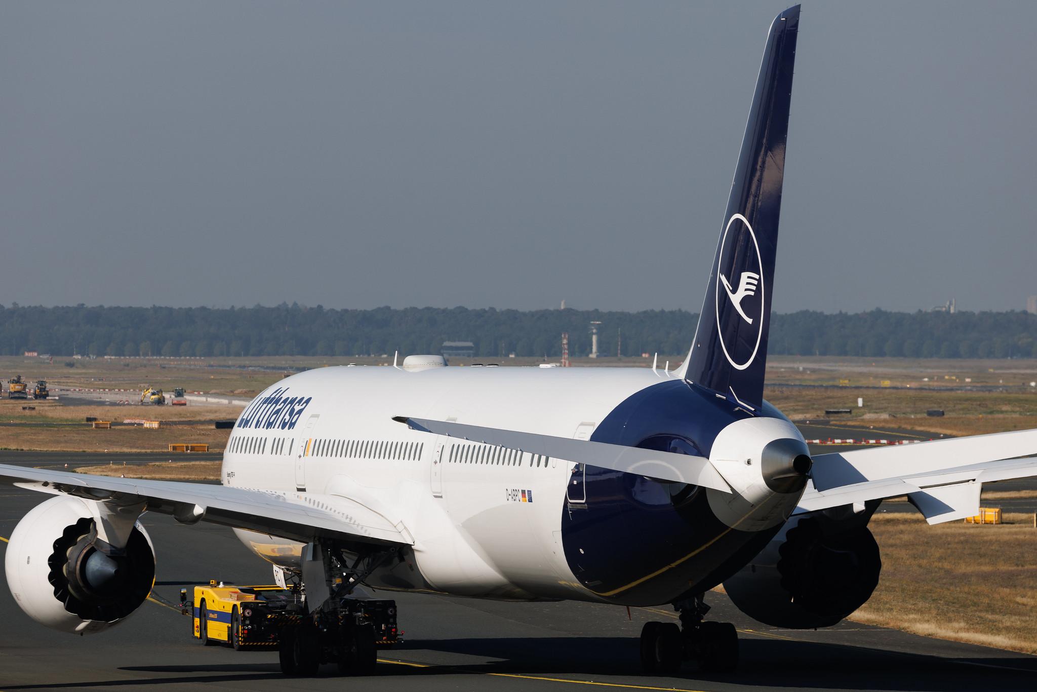 Frankfurt Airport: Lufthansa (LH / DLH) | Boeing 787-9 Dreamliner B789 | D-ABPC | MSN 62733