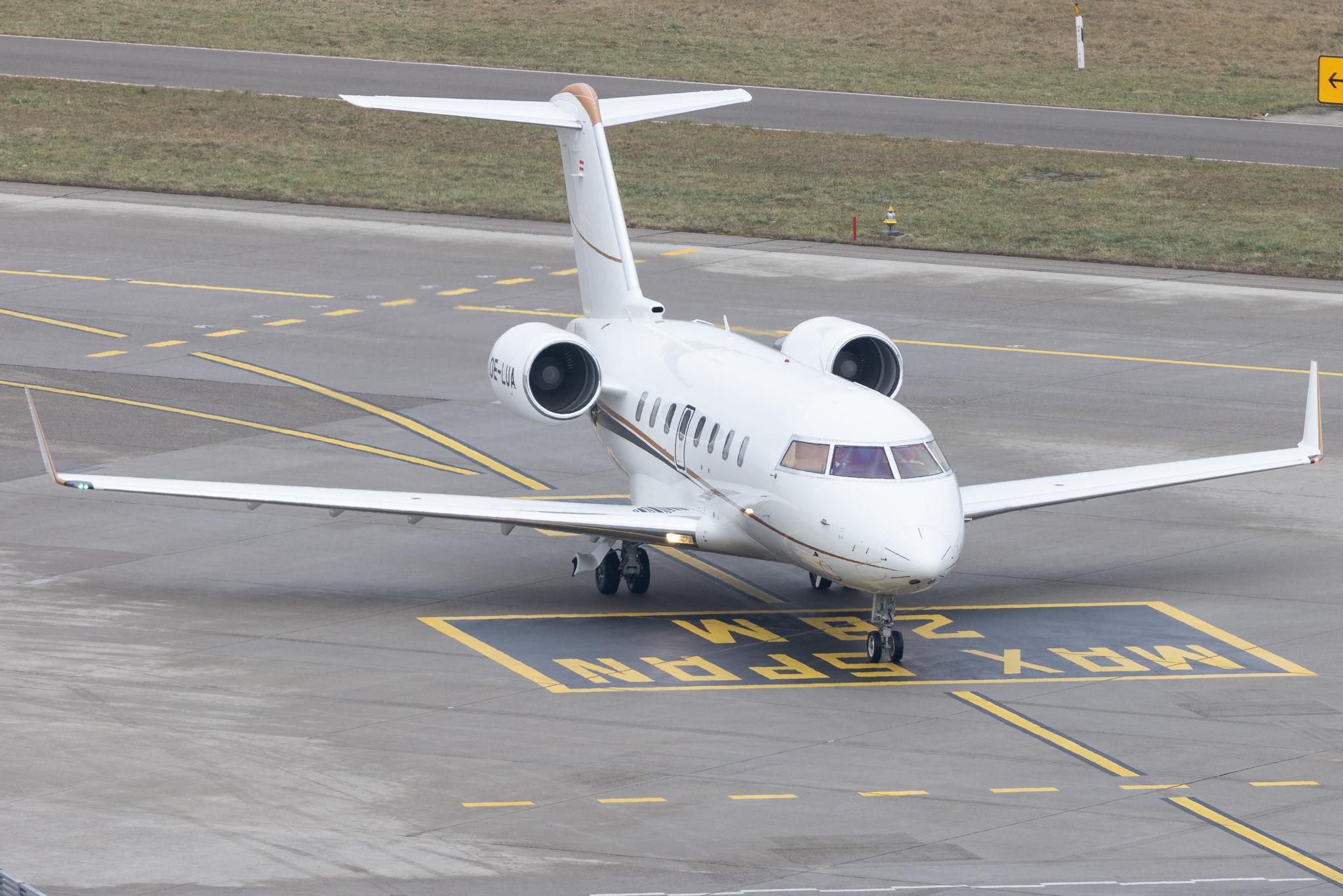 Flughafen Zürich: Premium Jet | Bombardier Challenger 650 CL60 | OE-LUA | MSN 6139