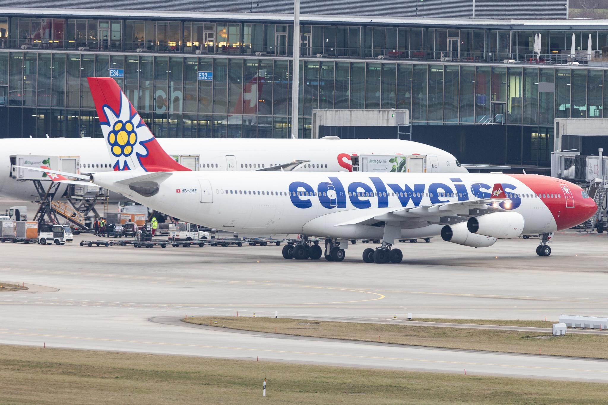 Flughafen Zürich: Edelweiss Air (WK / EDW) |  Airbus A340-313 A343 | HB-JME | MSN 0559