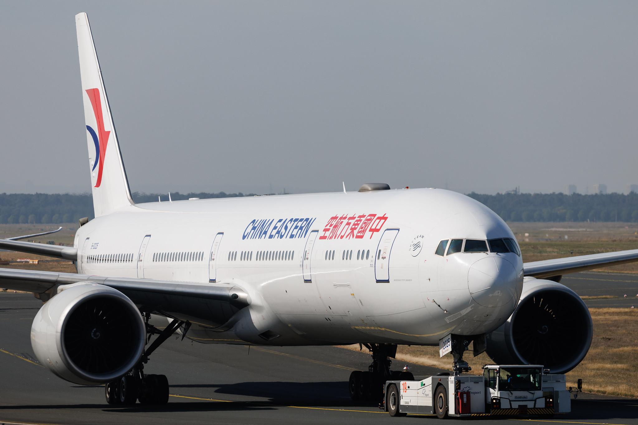 Frankfurt Airport: China Eastern Airlines (MU / CES) | Boeing 777-39P(ER) B77W | B-2025 | MSN 43276