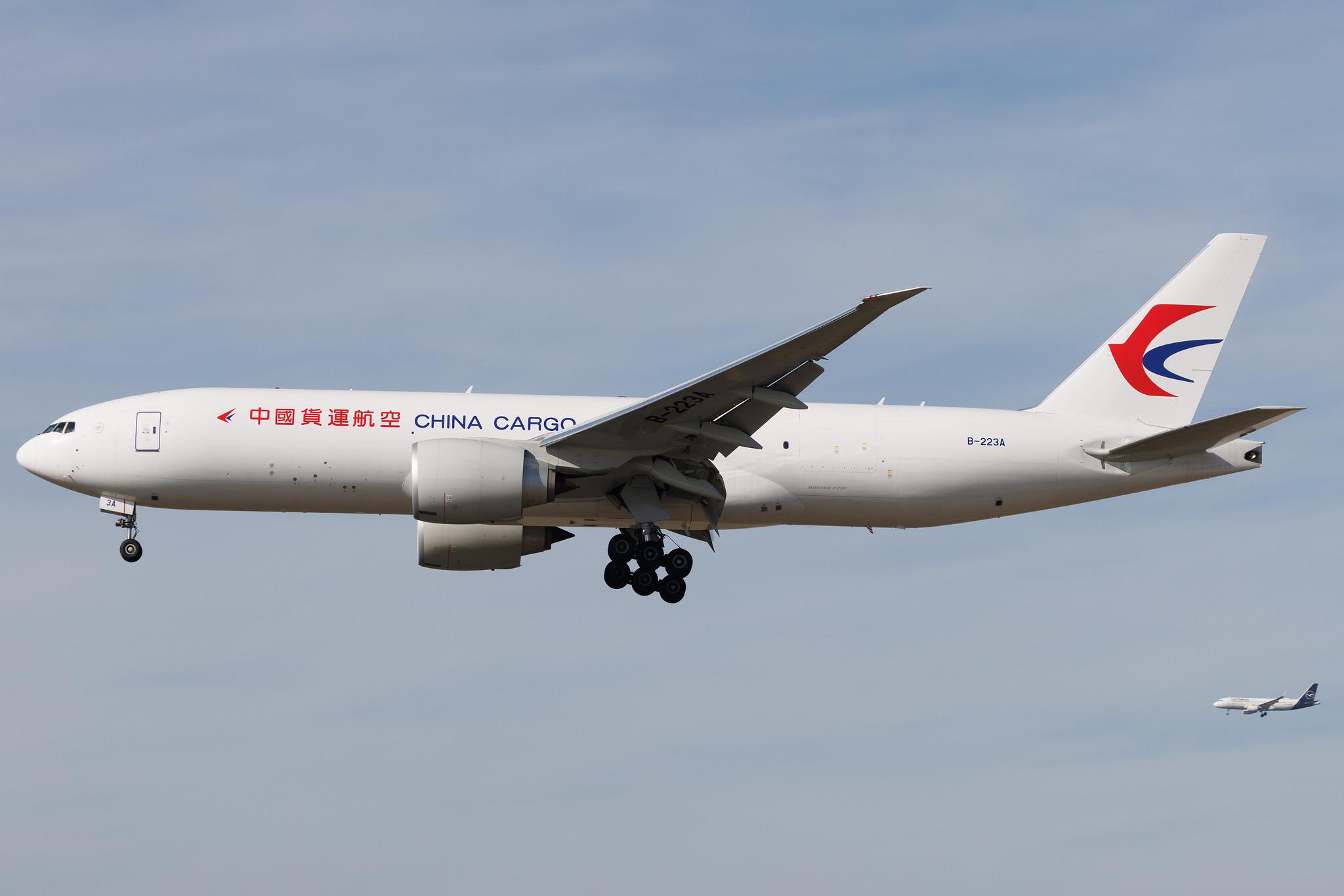 Frankfurt Airport: China Cargo Airlines (CK / CKK) | Boeing 777-F B77L | B-223A | MSN 67799