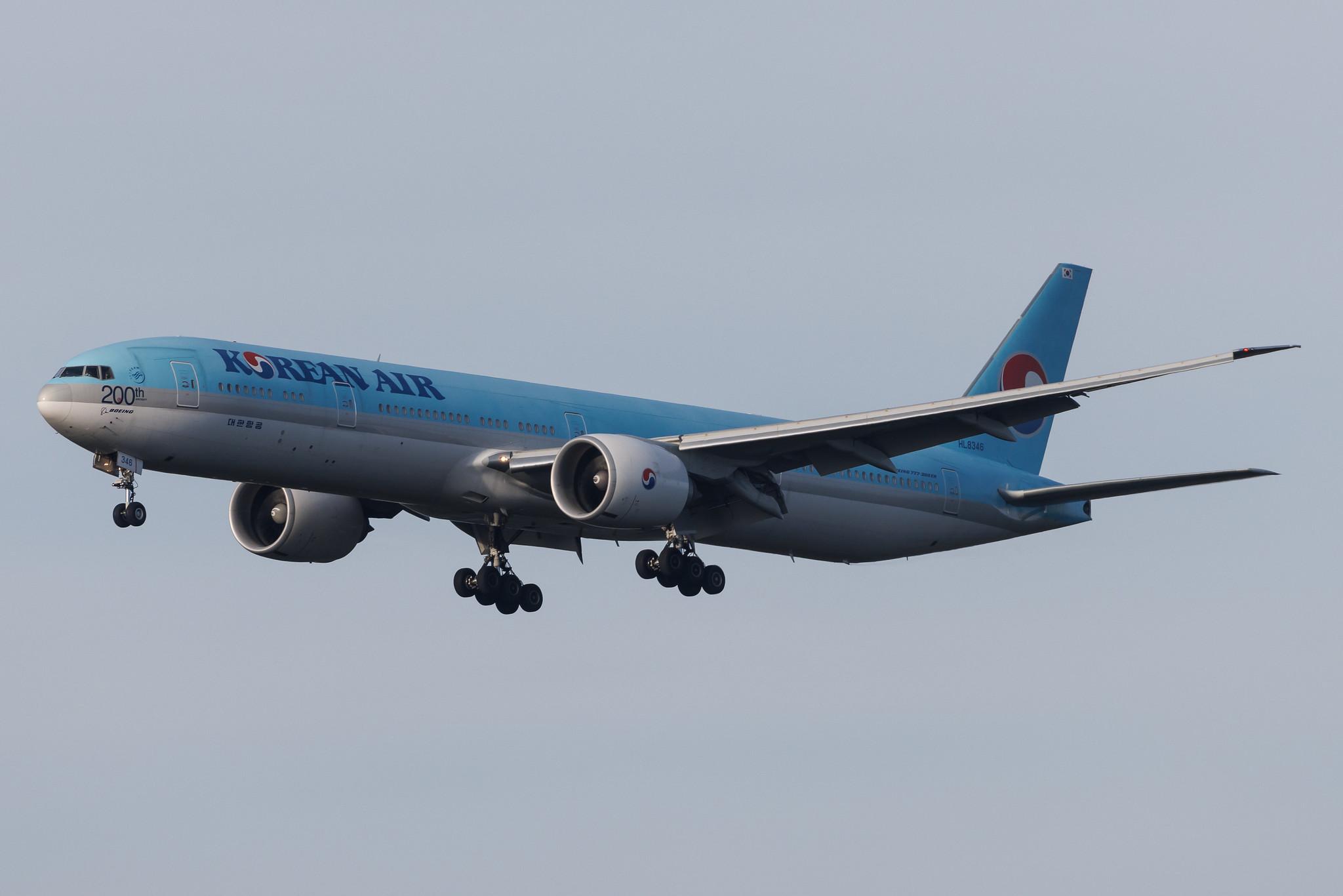 Frankfurt Airport: Korean Air (KE / KAL) | Livery: 200th Boeing Sticker | Boeing 777-300(ER) B77W | HL8346 | MSN 63434