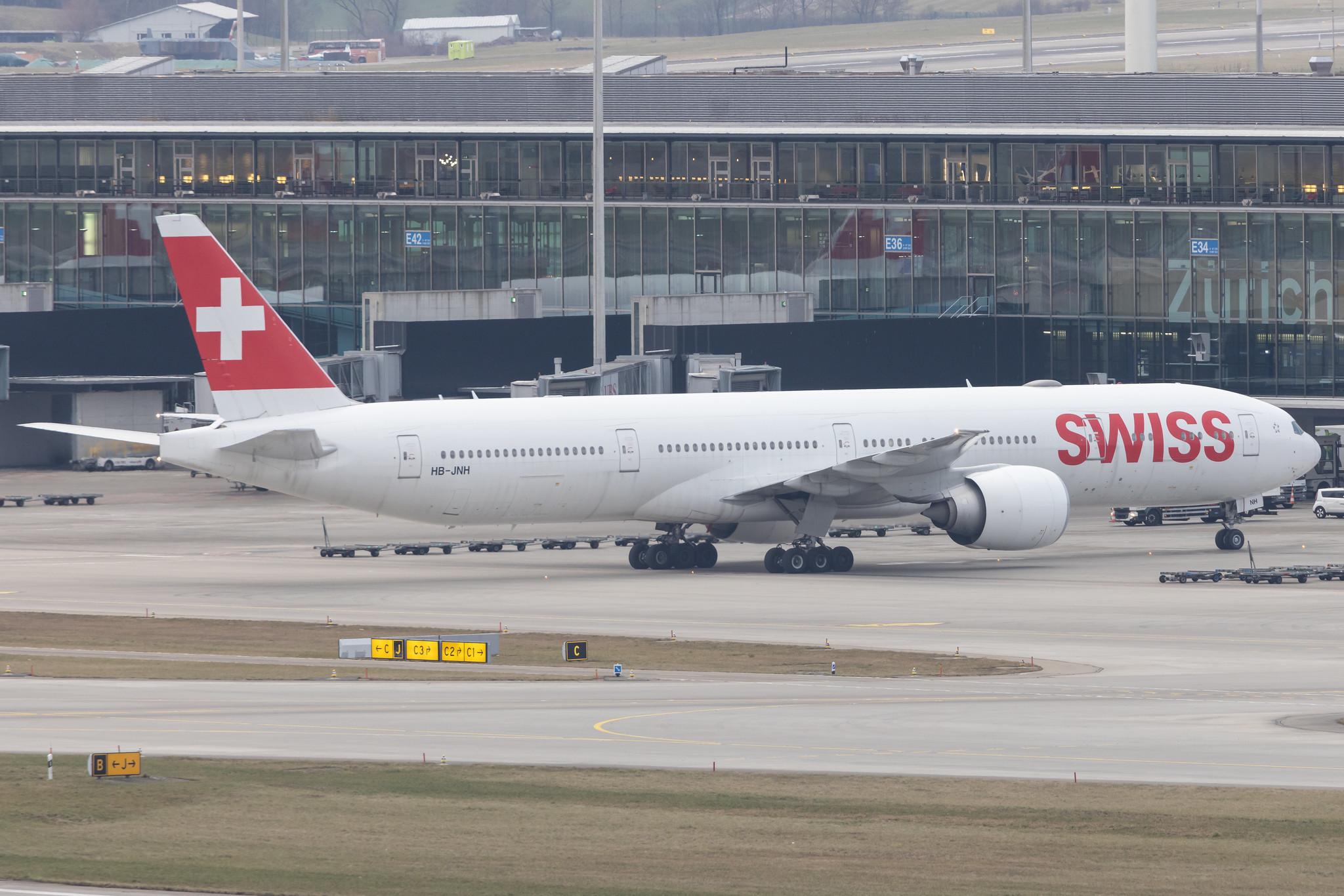 Flughafen Zürich: Swiss (LX / SWR) |  Boeing 777-3DE(ER) B77W | HB-JNH | MSN 62753