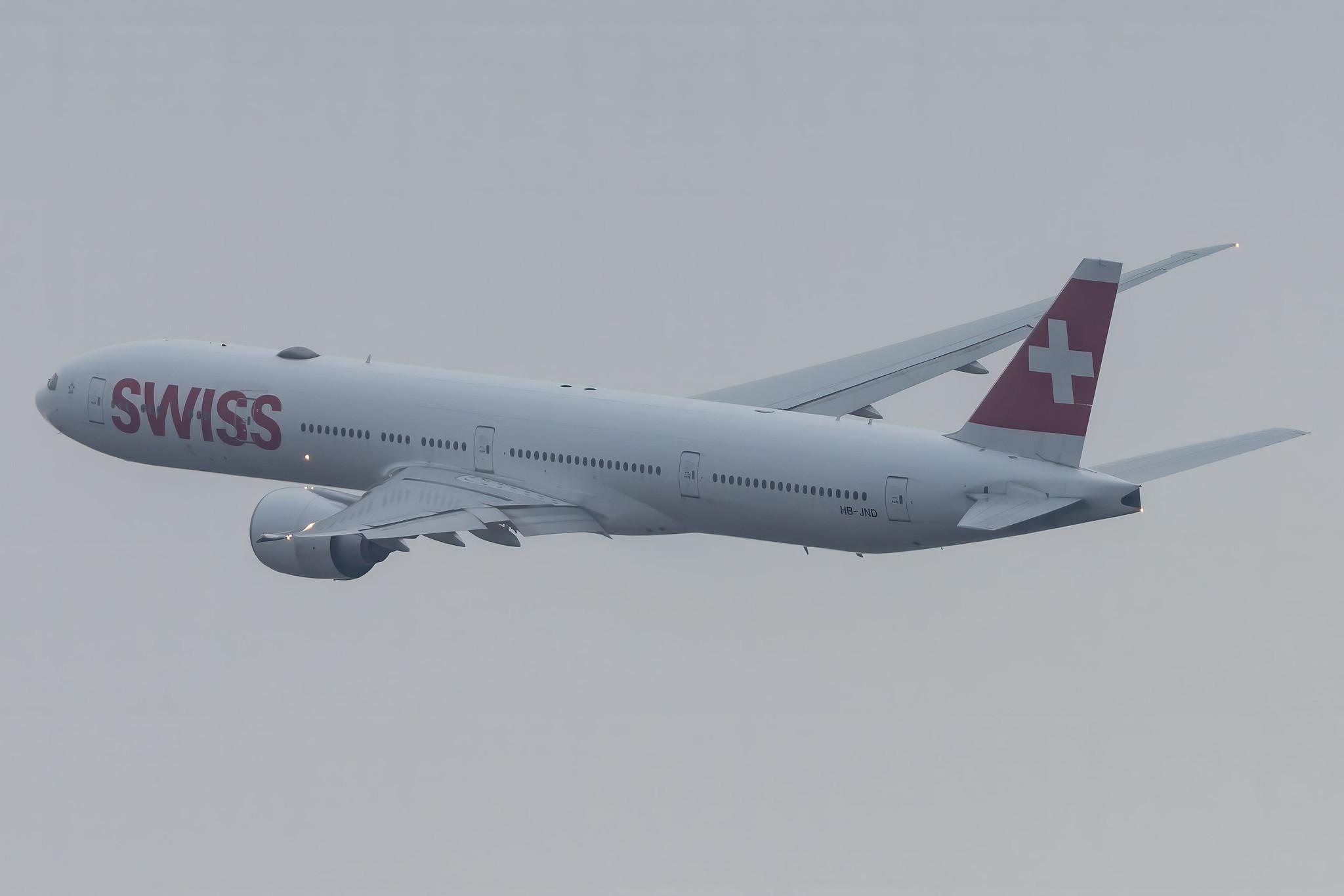 Flughafen Zürich: Swiss (LX / SWR) |  Boeing 777-3DE(ER) B77W | HB-JND | MSN 44585