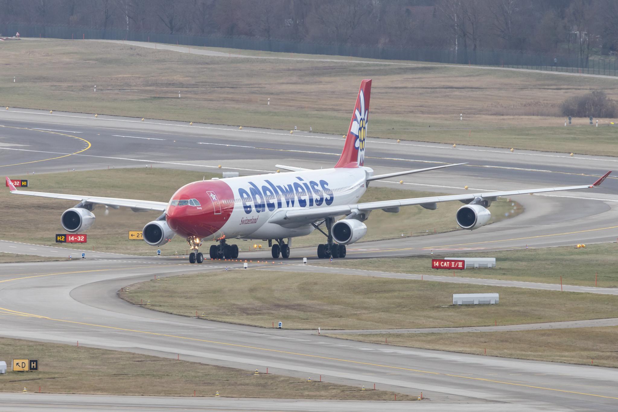 Flughafen Zürich: Edelweiss Air (WK / EDW) |  Airbus A340-313 A343 | HB-JMF | MSN 0561