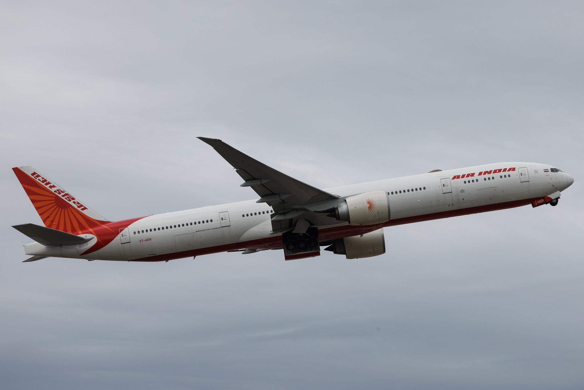 London Heathrow: Air India (AI / AIC) | Boeing 777-3FX(ER) B77W | VT-AER | MSN 41701