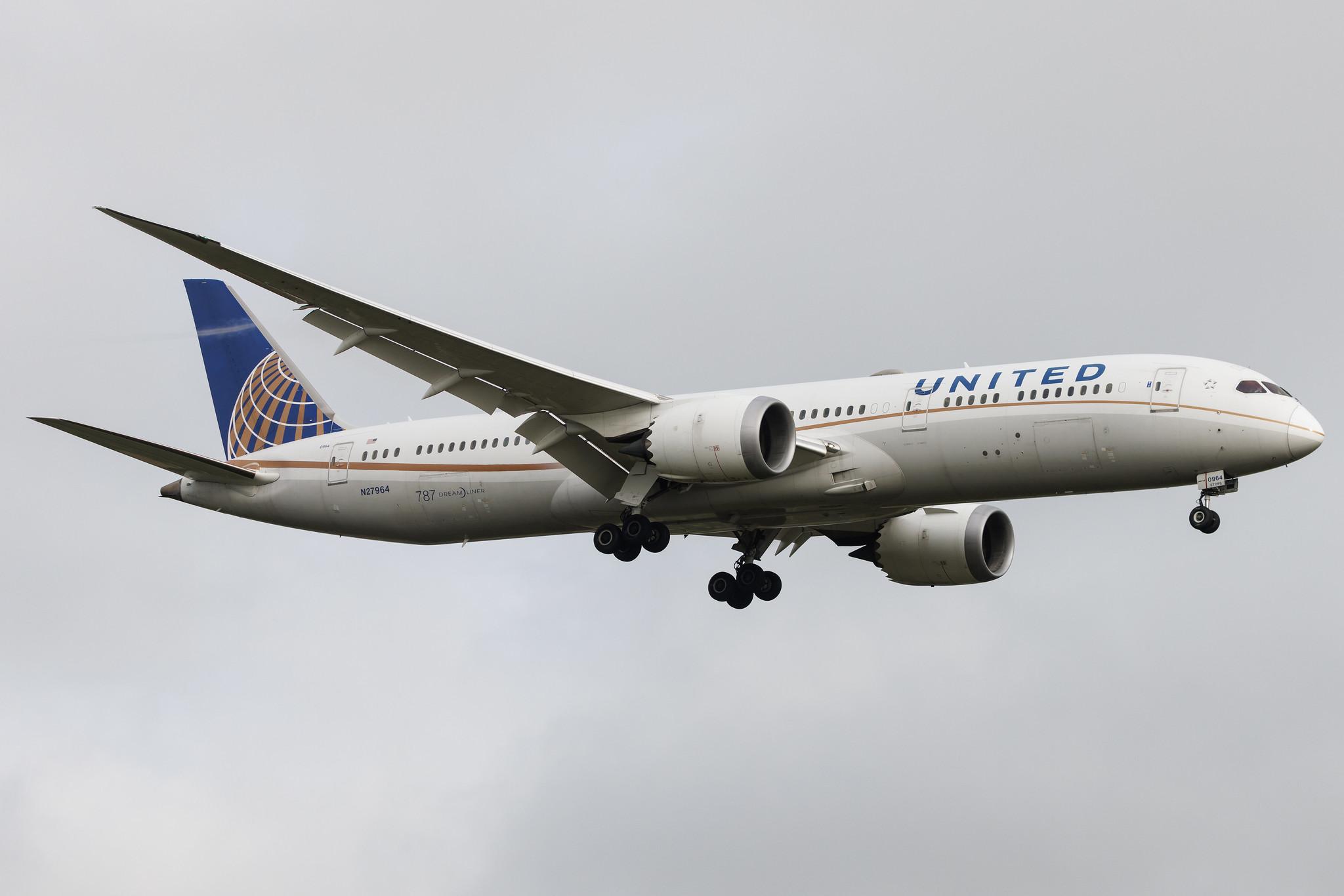 London Heathrow: United Airlines (UA / UAL) | Boeing 787-9 Dreamliner B789 | N27964 | MSN 37813