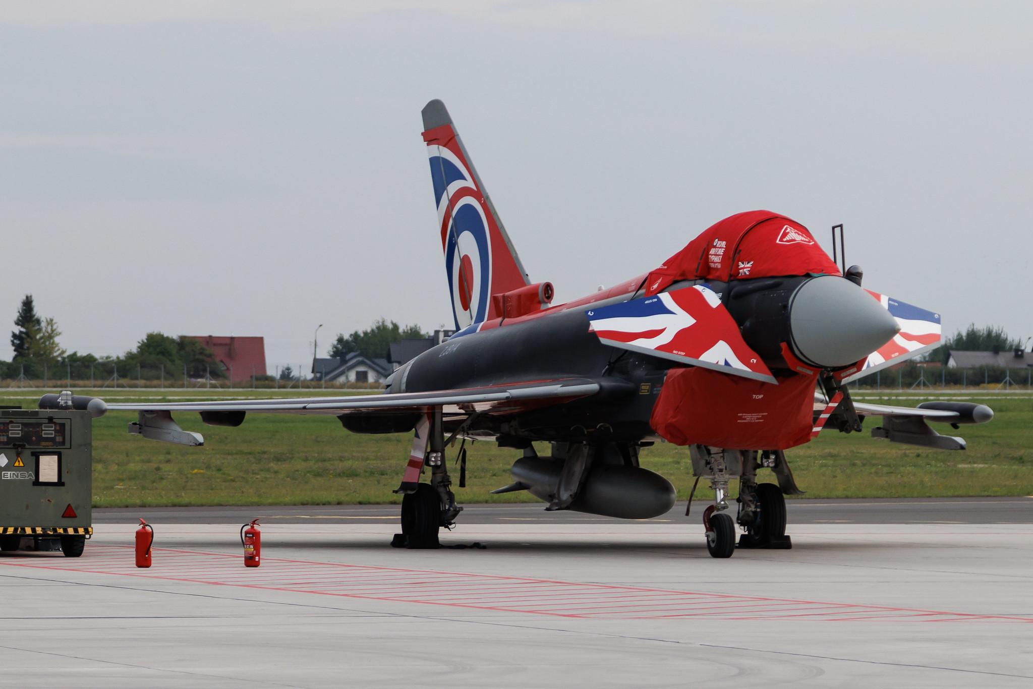 AIR SHOW Radom: United Kingdom - Royal Air Force (/ RFR) | Livery: RAF | Operator: United Kingdom - Royal Air Force Air Transport | Eurofighter EF-2000 Typhoon F.2 EUFI | ZJ914 | MSN BS005