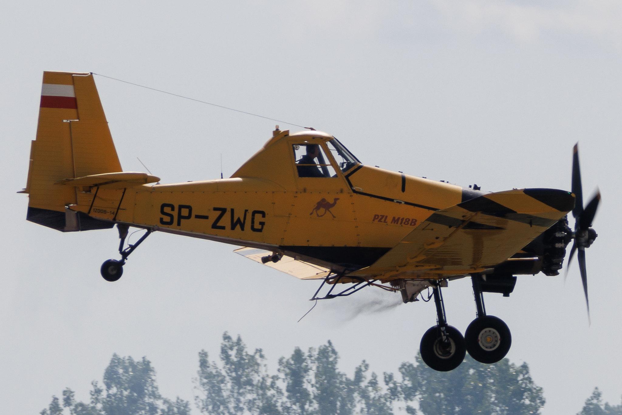 AIR SHOW Radom: Zaklad Uslug Agrolotniczych | PZL-Mielec M-18B Dromader | SP-ZWG | MSN 1Z009-04