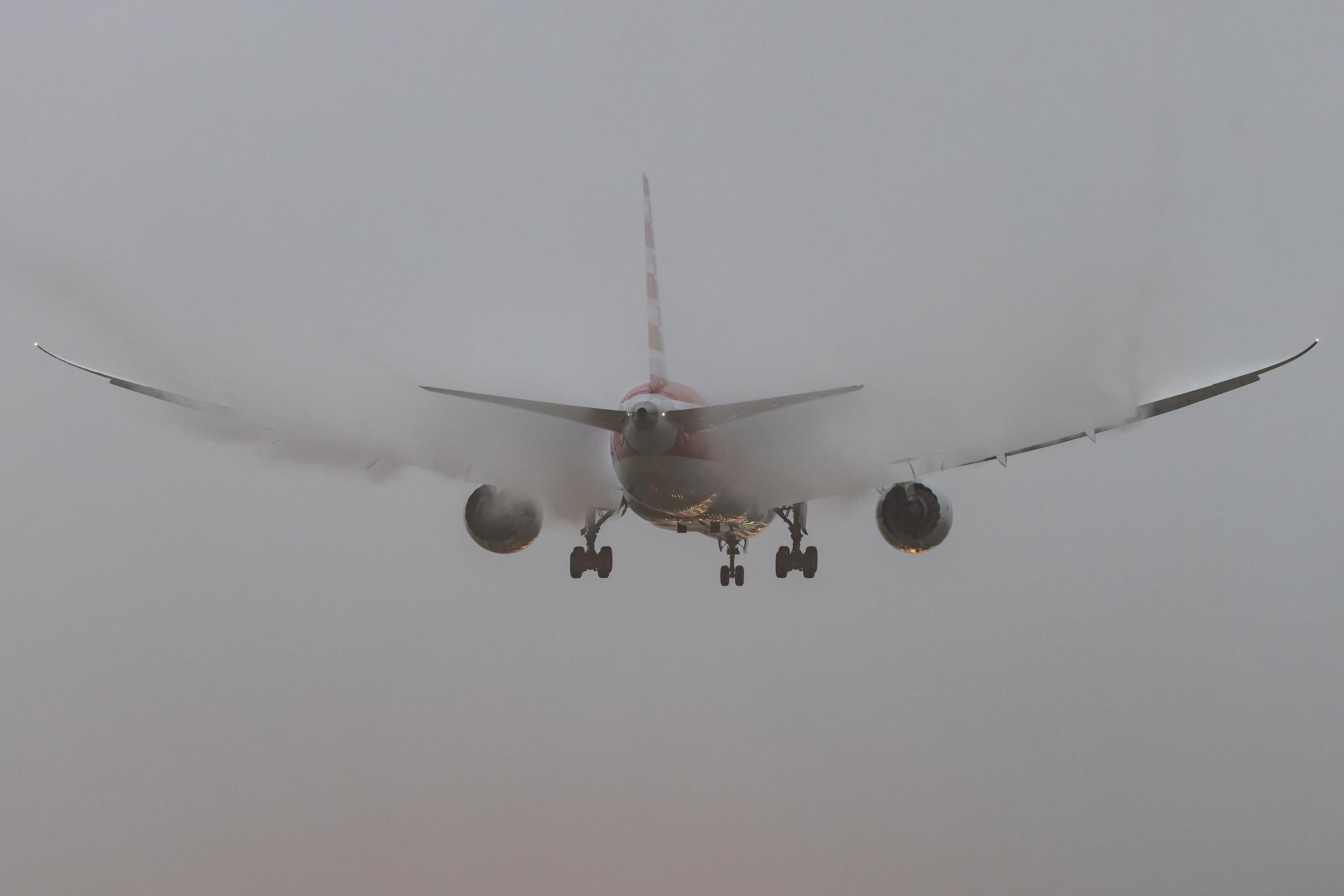 Amsterdam Schiphol: American Airlines (AA / AAL) | Boeing 787-8 Dreamliner B788 | N874AN | MSN 65994