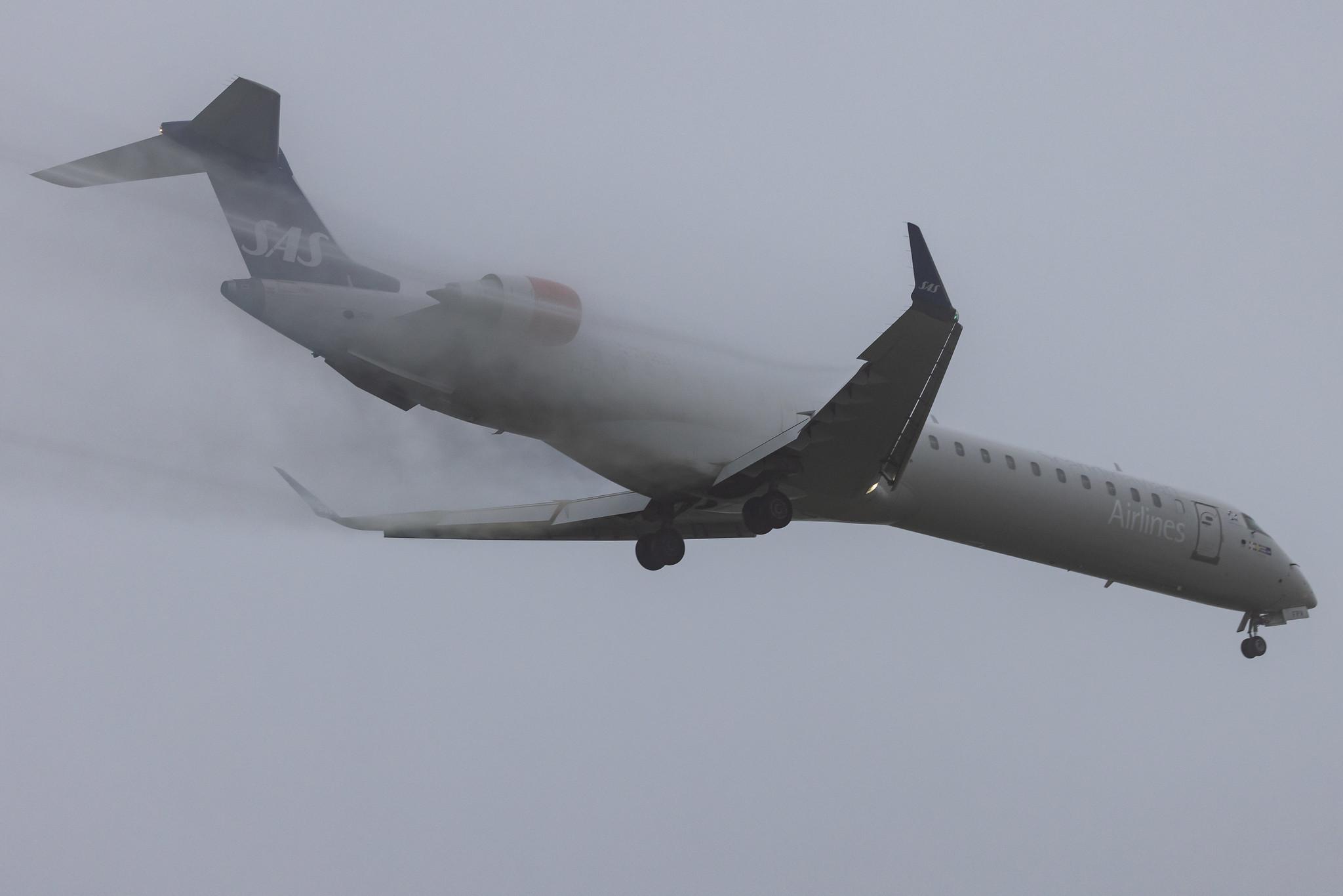 Amsterdam Schiphol: SAS (SK / SAS) | Operator: Cityjet | Mitsubishi CRJ-900LR CRJ9 | EI-FPV | MSN 15440