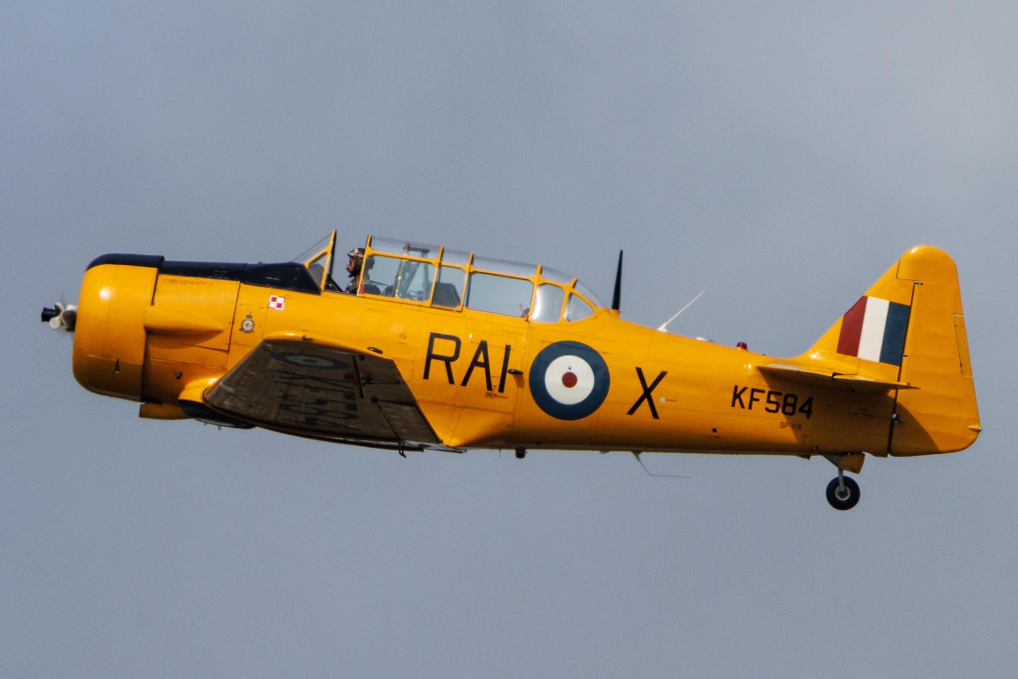 AIR SHOW Radom: Private owner | Canadian Car and Foundry T-6 J Harvard Mk.IV | SP-YIX | MSN CCF4-409