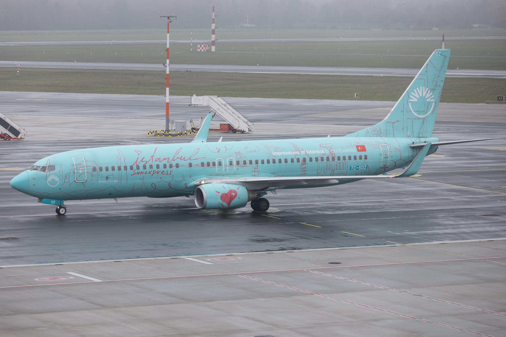 Hamburg Airport: SunExpress (XQ / SXS) | Boeing 737-8HX B738 | TC-SOZ | MSN 29649