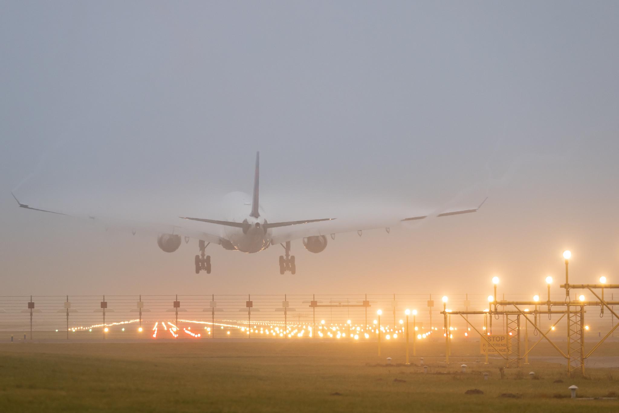 Amsterdam Schiphol: Delta Air Lines (DL / DAL) | Airbus A330-323 A333 | N804NW | MSN 0549