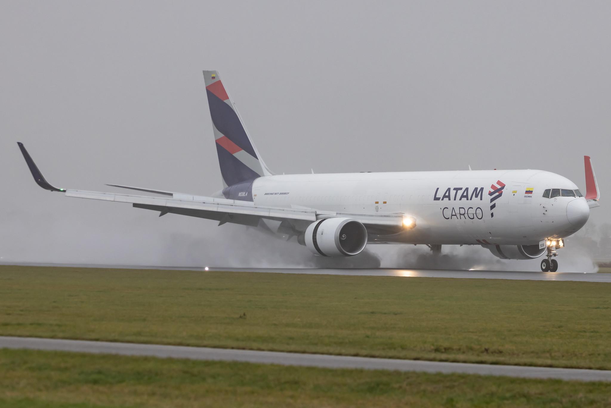 Amsterdam Schiphol: LATAM Cargo (UC / LCO) | Operator: LATAM Cargo Colombia | Boeing 767-316(ER)(BCF) B763 | N538LA | MSN 34628