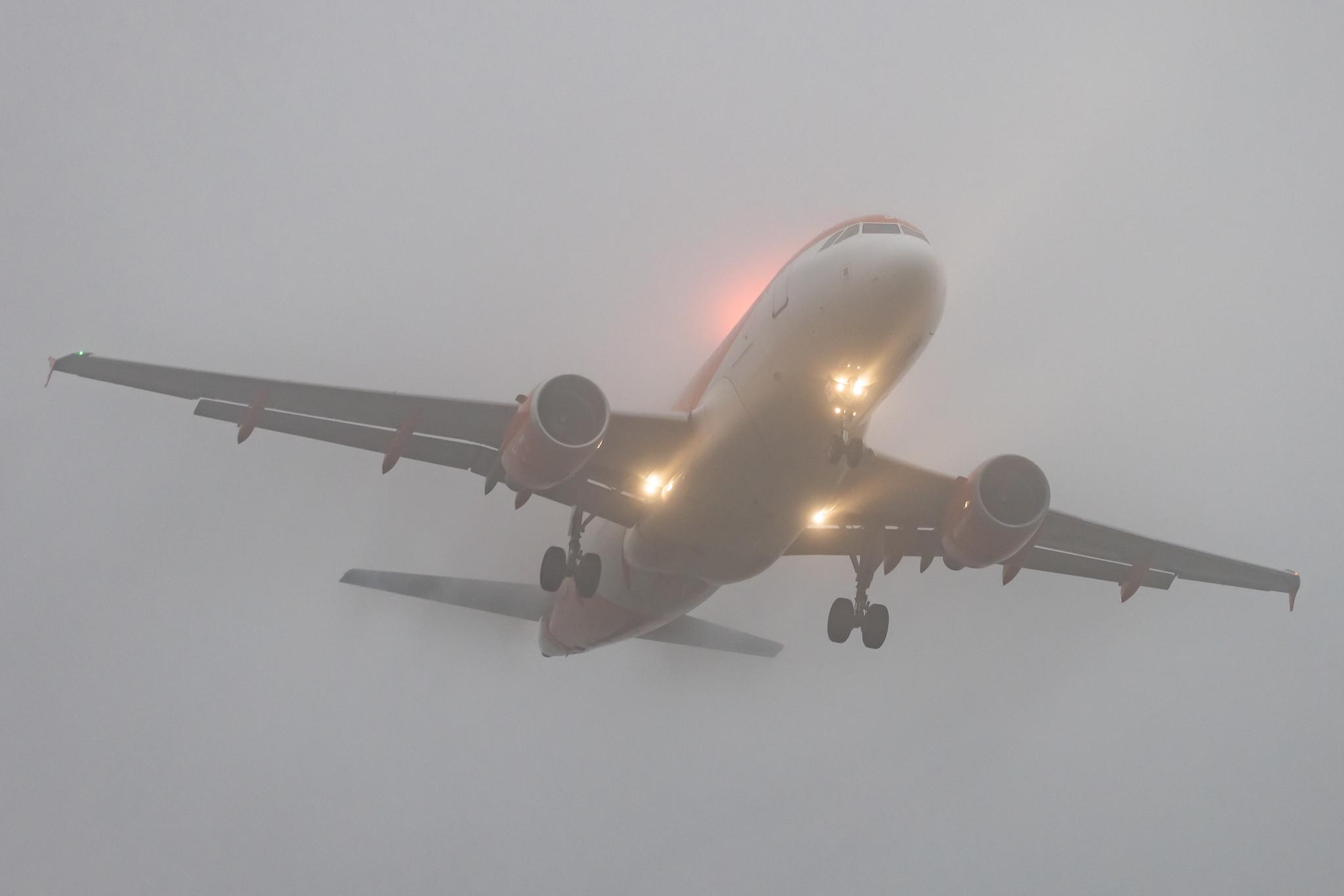 Amsterdam Schiphol: easyJet (U2 / EZY) | Operator: easyJet Europe | Airbus A319-111 A319 | OE-LQG | MSN 4076