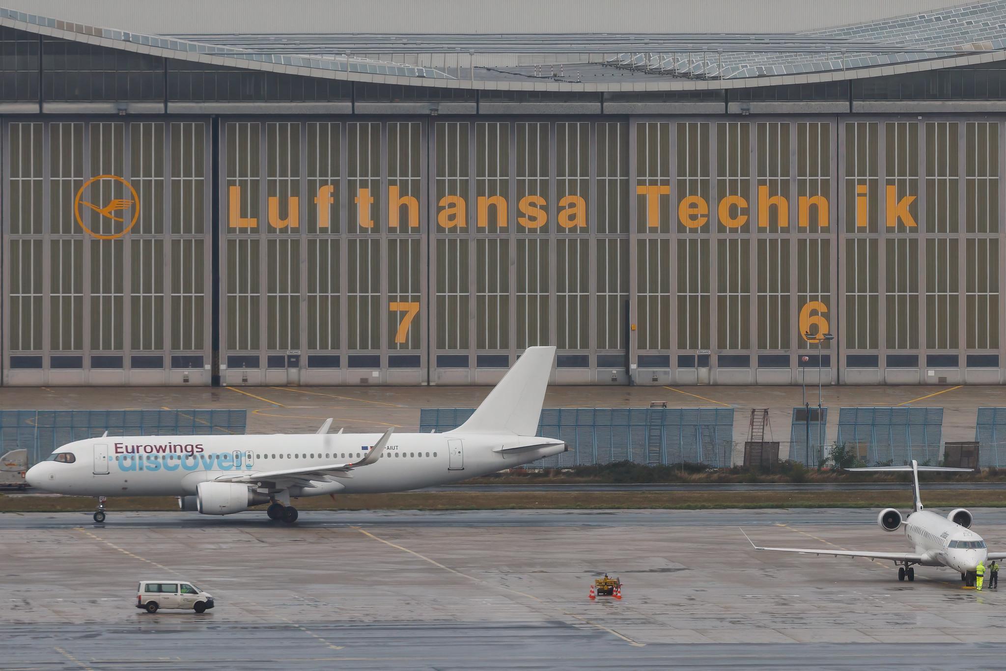 Frankfurt Airport: Discover Airlines (4Y / OCN) |  Airbus A320-214 A320 | D-aiut | MSN 7115