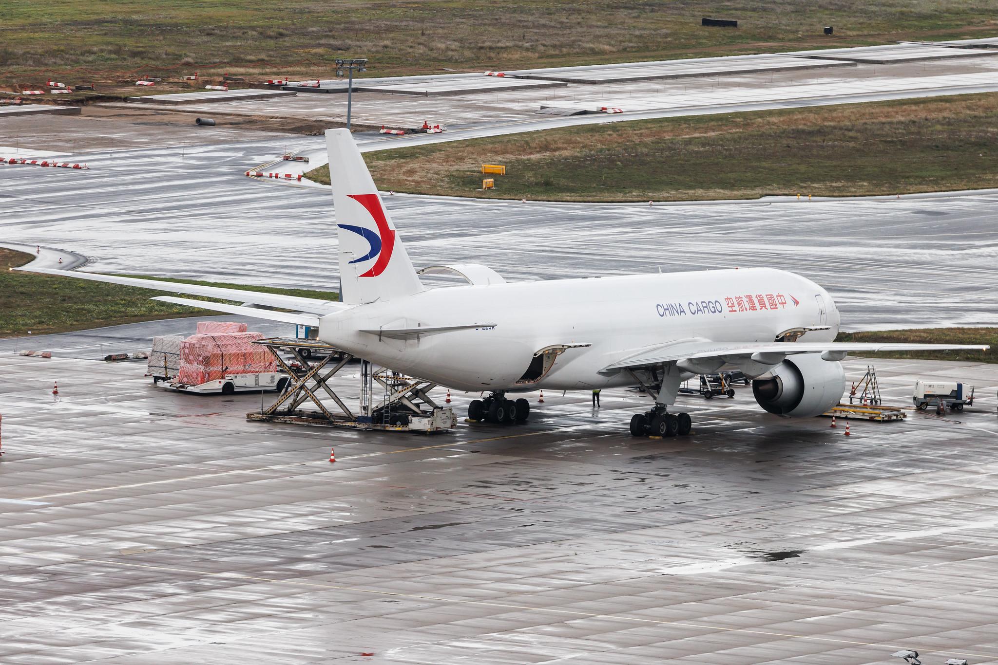 Frankfurt Airport: China Cargo Airlines (CK / CKK) | Boeing 777-F B77L | B-223A | MSN 67799