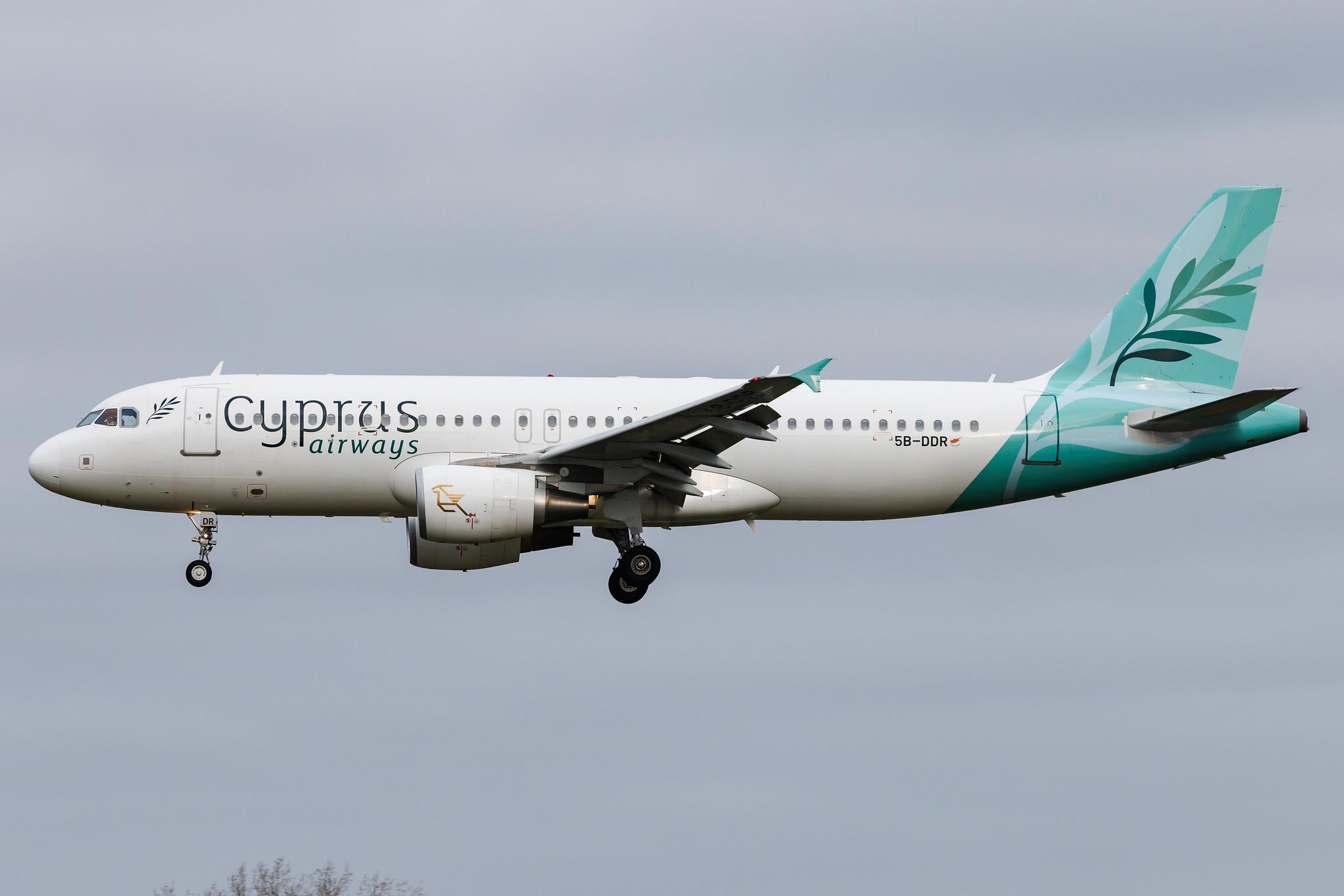 Hamburg Airport: Cyprus Airways (CY / CYP) | Airbus A320-214 A320 | 5B-DDR | MSN 03933